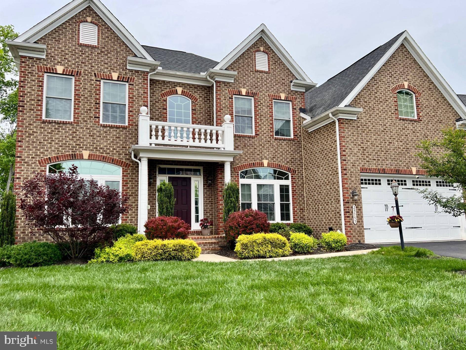 Aldie, VA 20105,25995 LILAC OAKS PL