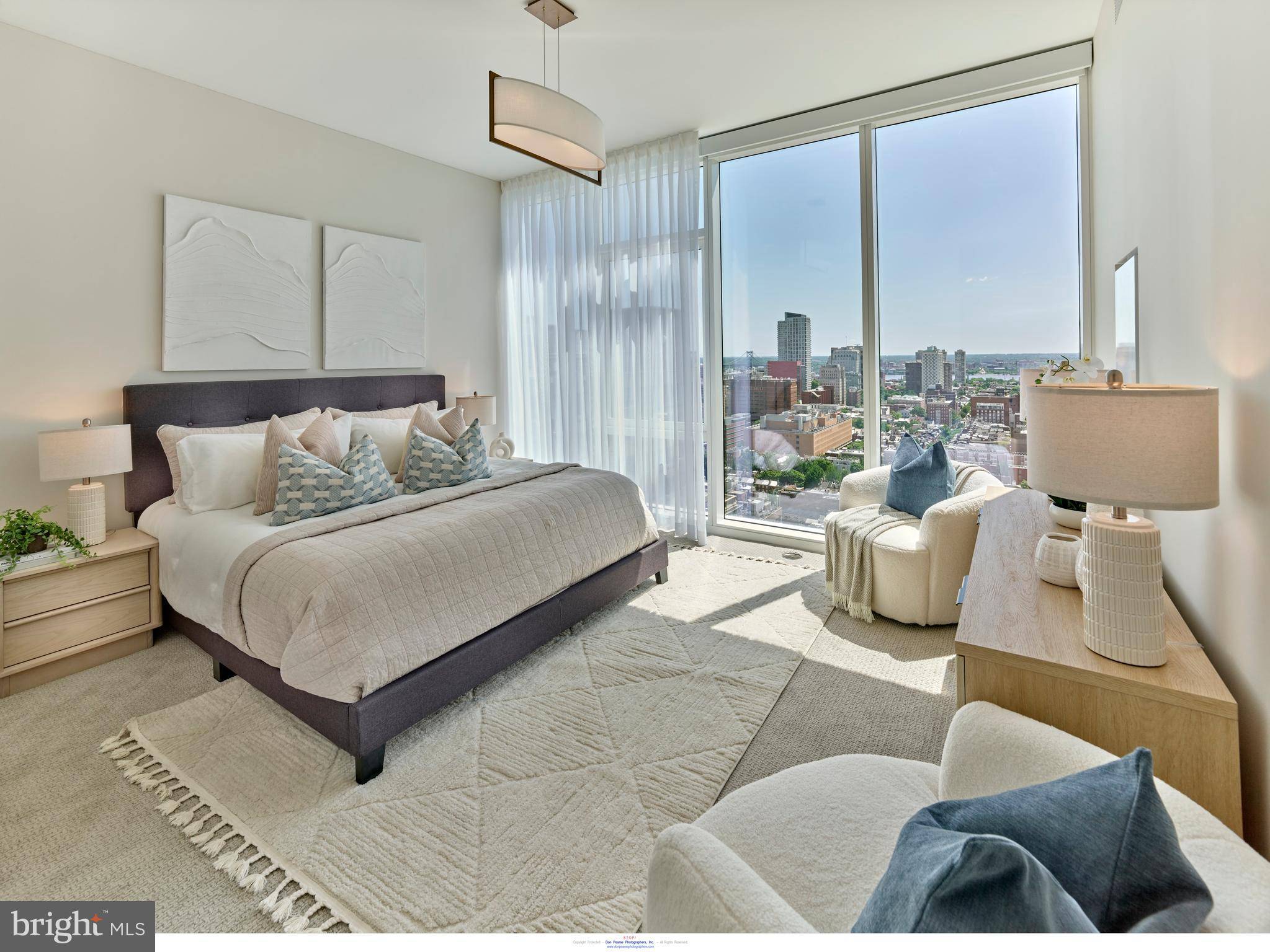 Philadelphia, PA 19107,301 S BROAD #2302