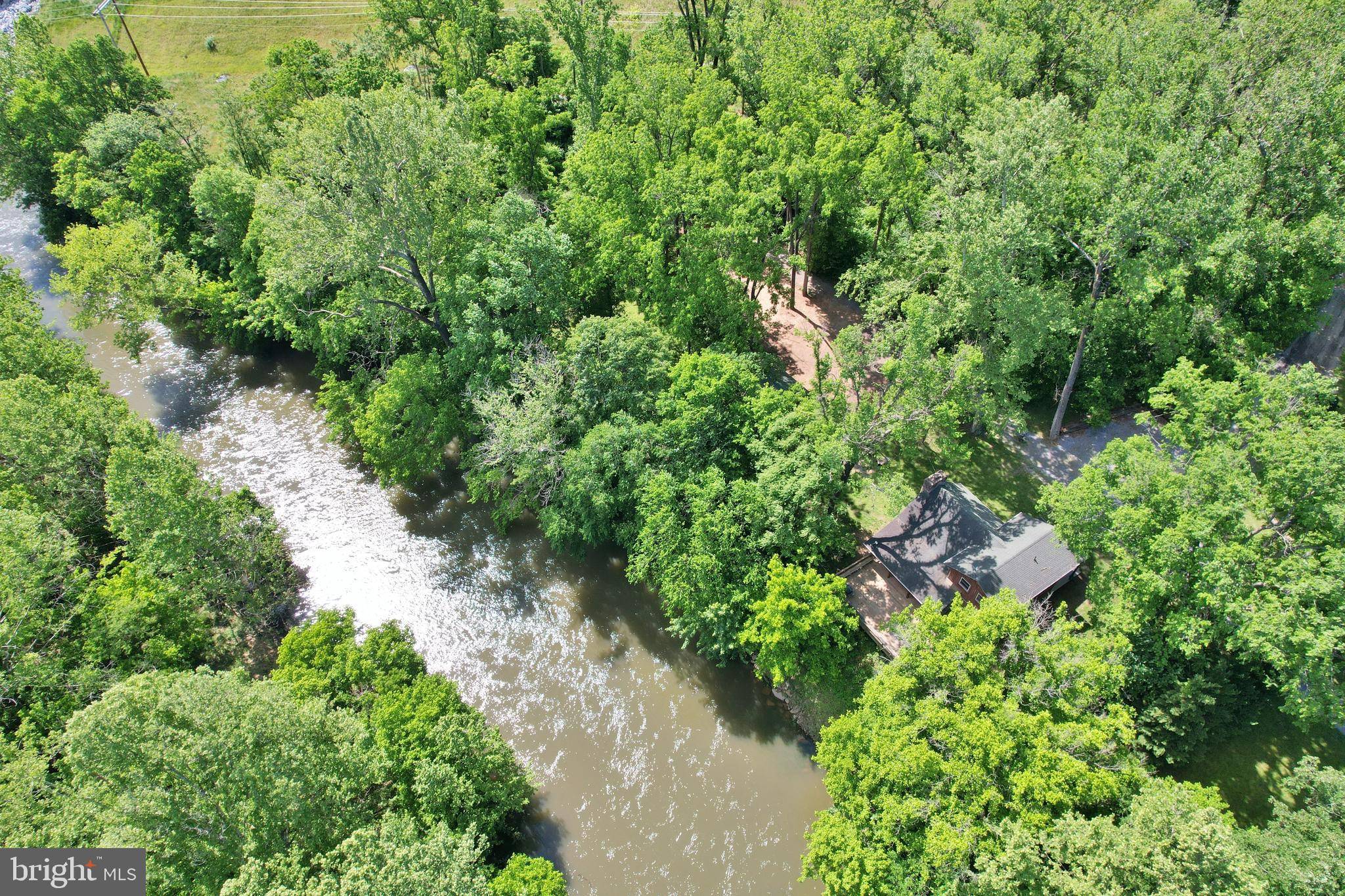 Luray, VA 22835,4136 US HIGHWAY 211 W