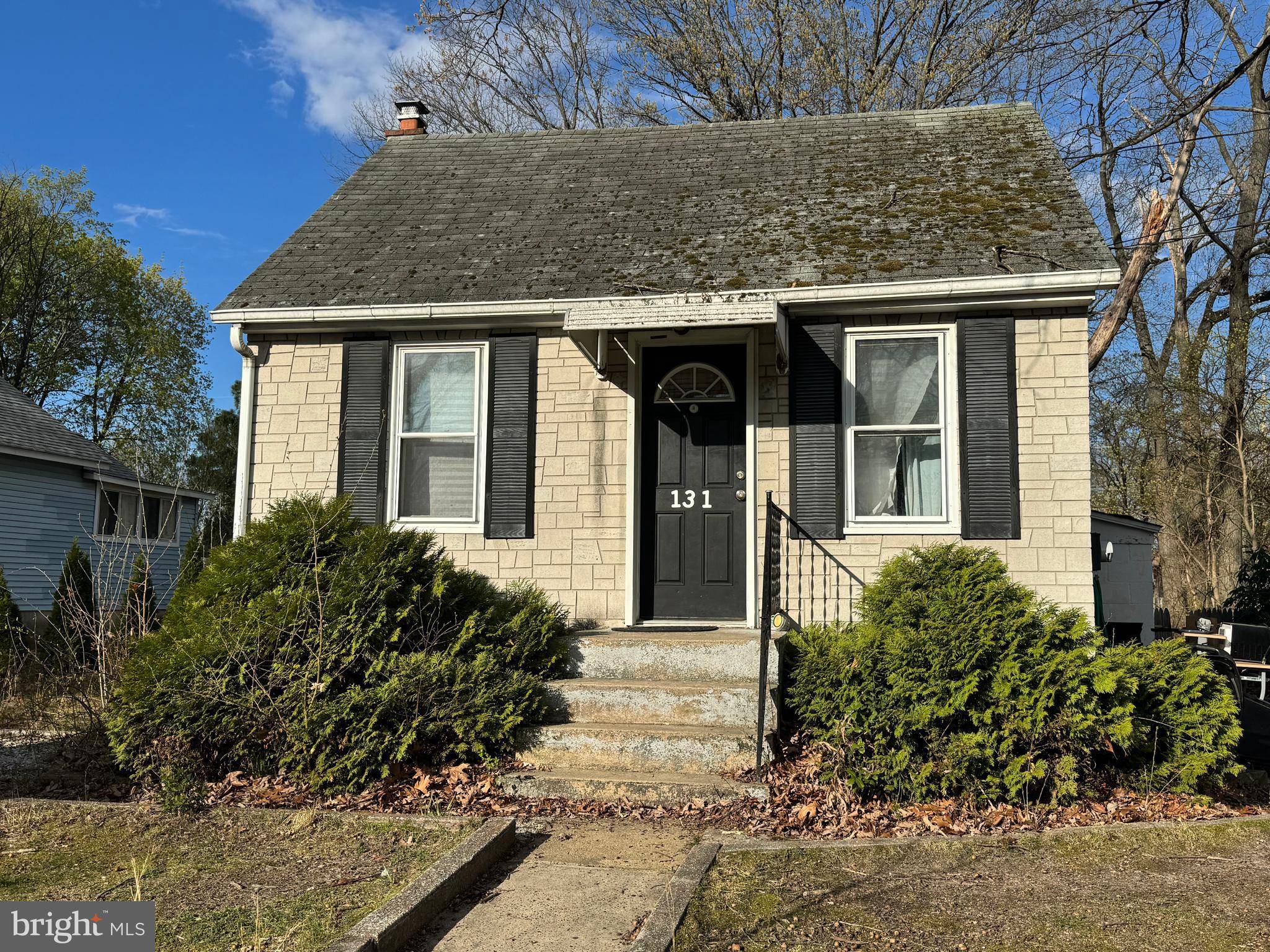 Pine Hill, NJ 08021,131 W CLEARVIEW AVE