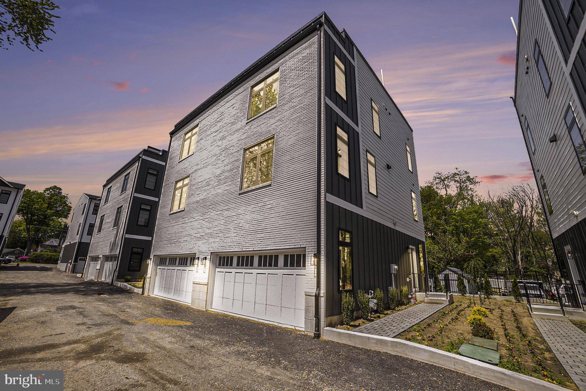 Philadelphia, PA 19128,WIGARD RESERVE 203