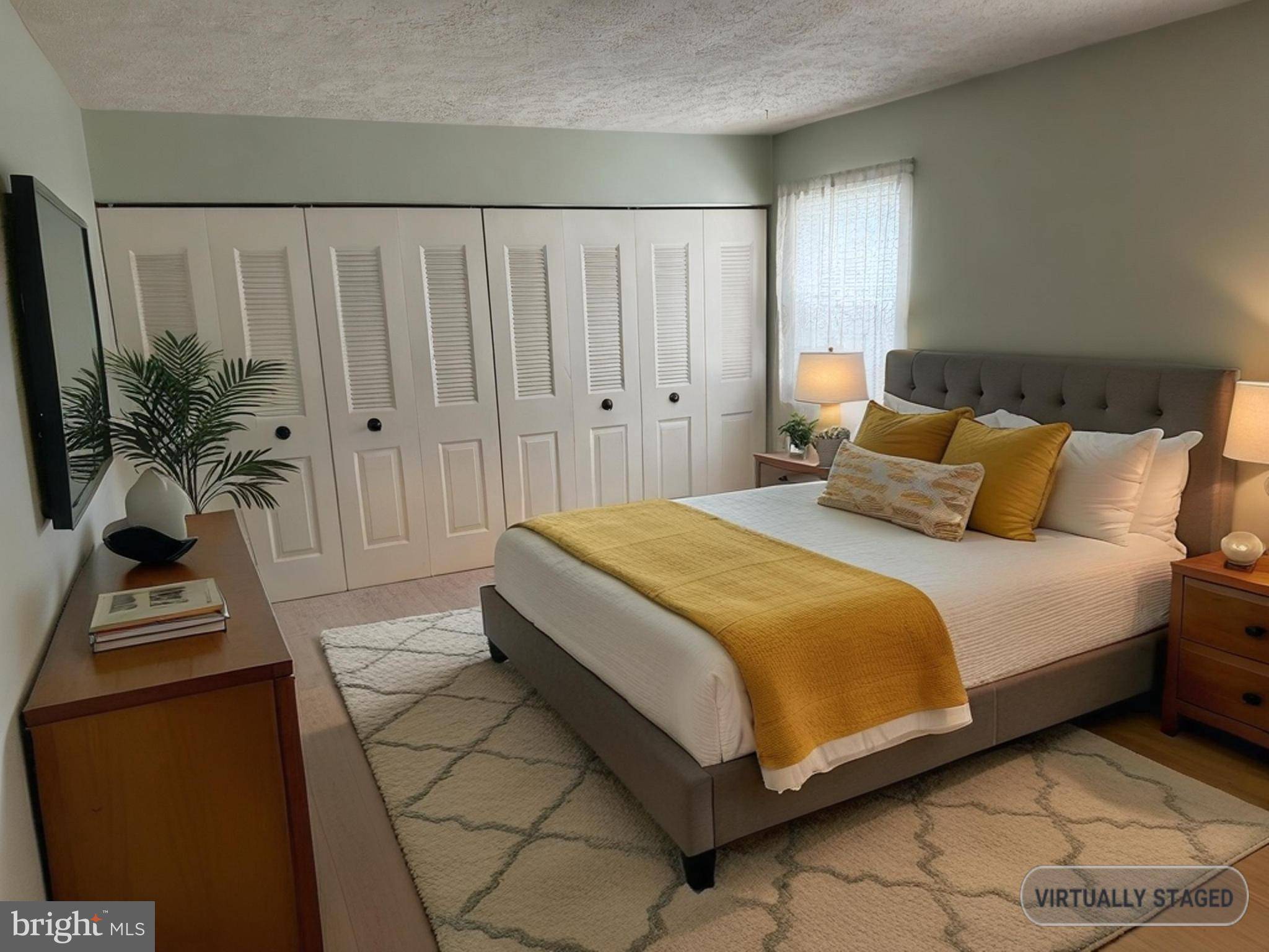 Waldorf, MD 20602,4004 OAKLEY DR