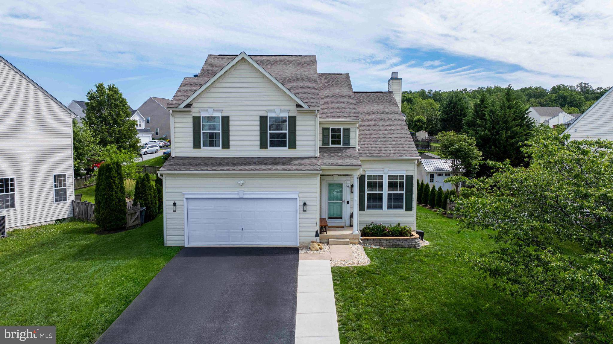 Charles Town, WV 25414,94 CAPERTON DR