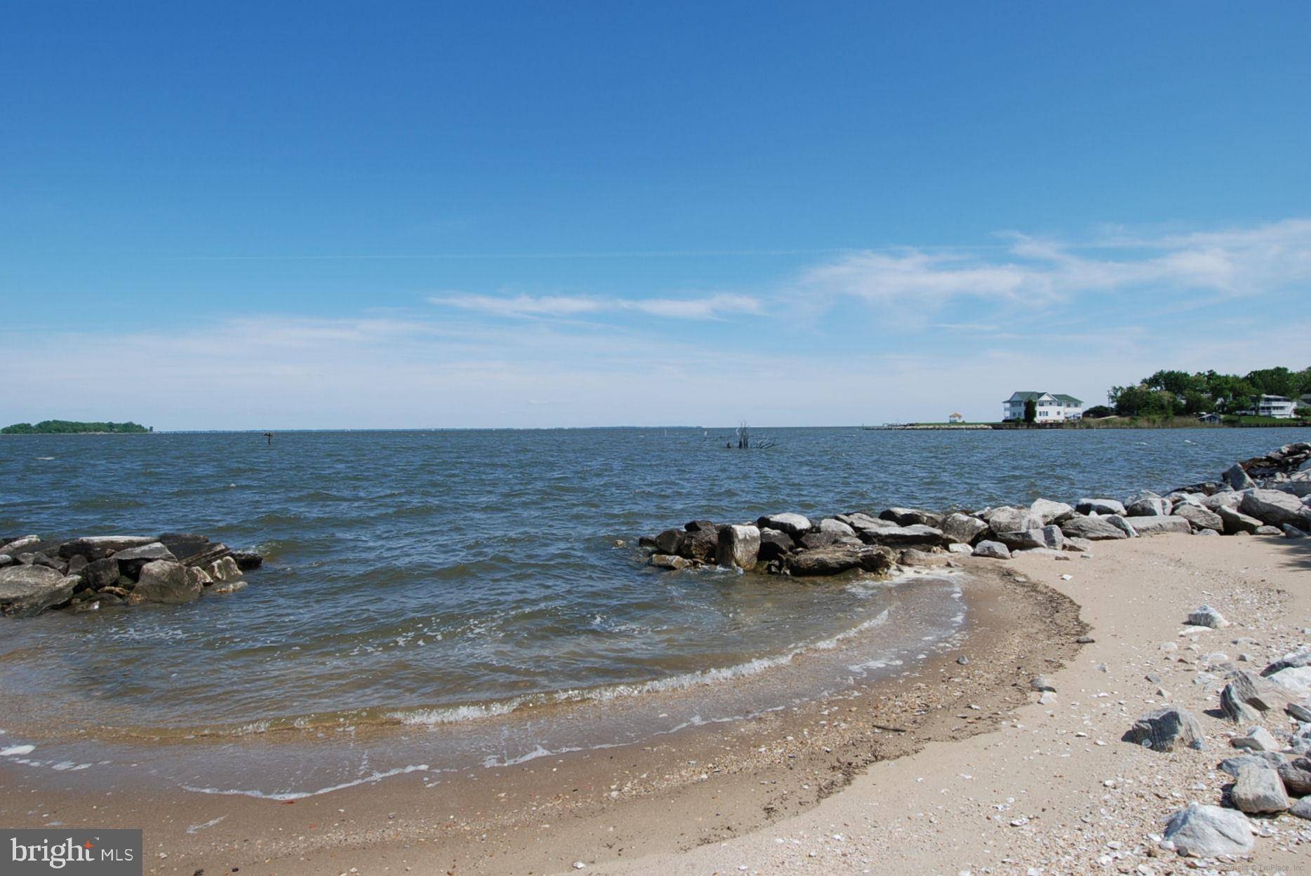 Edgewater, MD 21037,1108 HULL DR