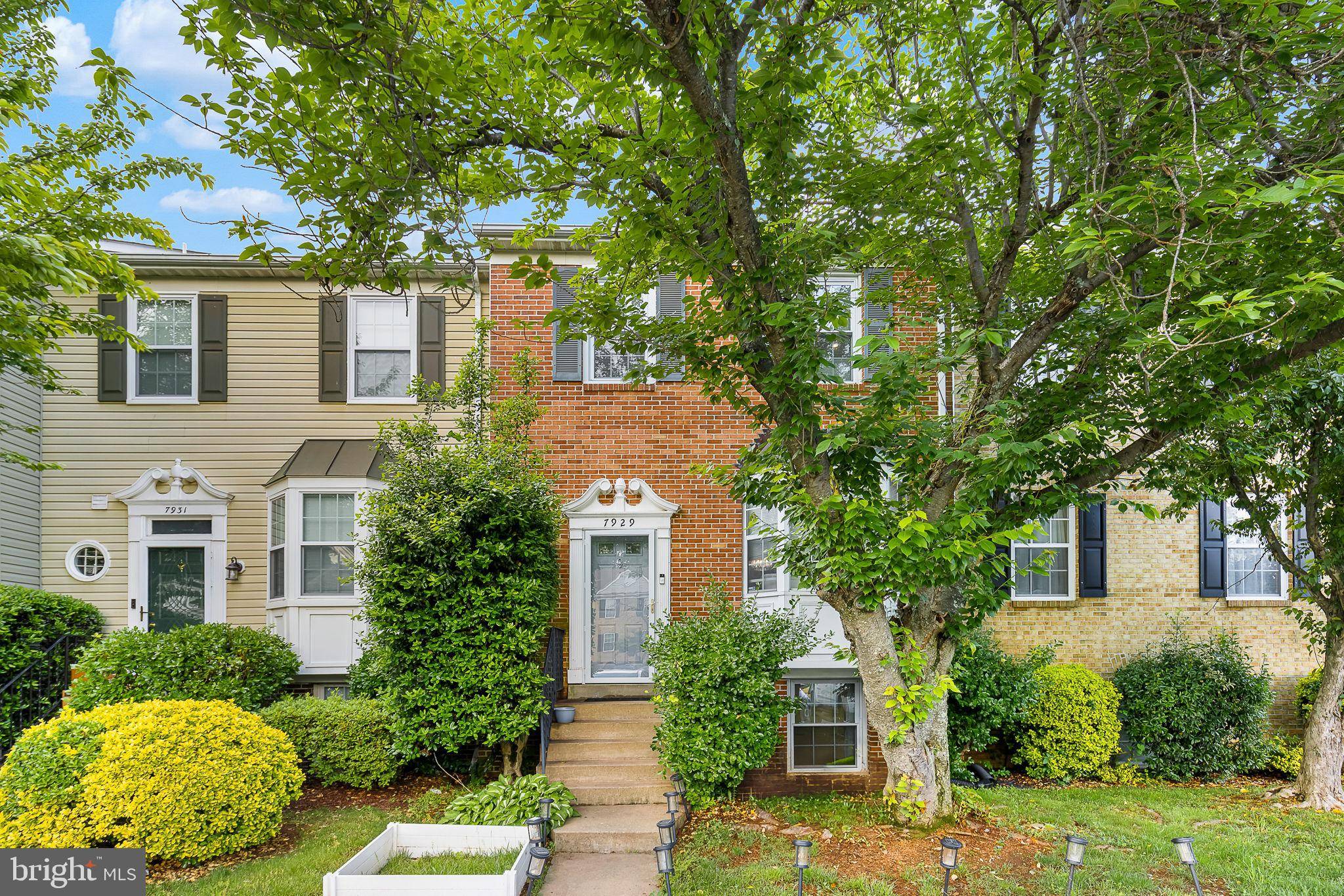 Lorton, VA 22079,7929 GUNSTON WOODS PL