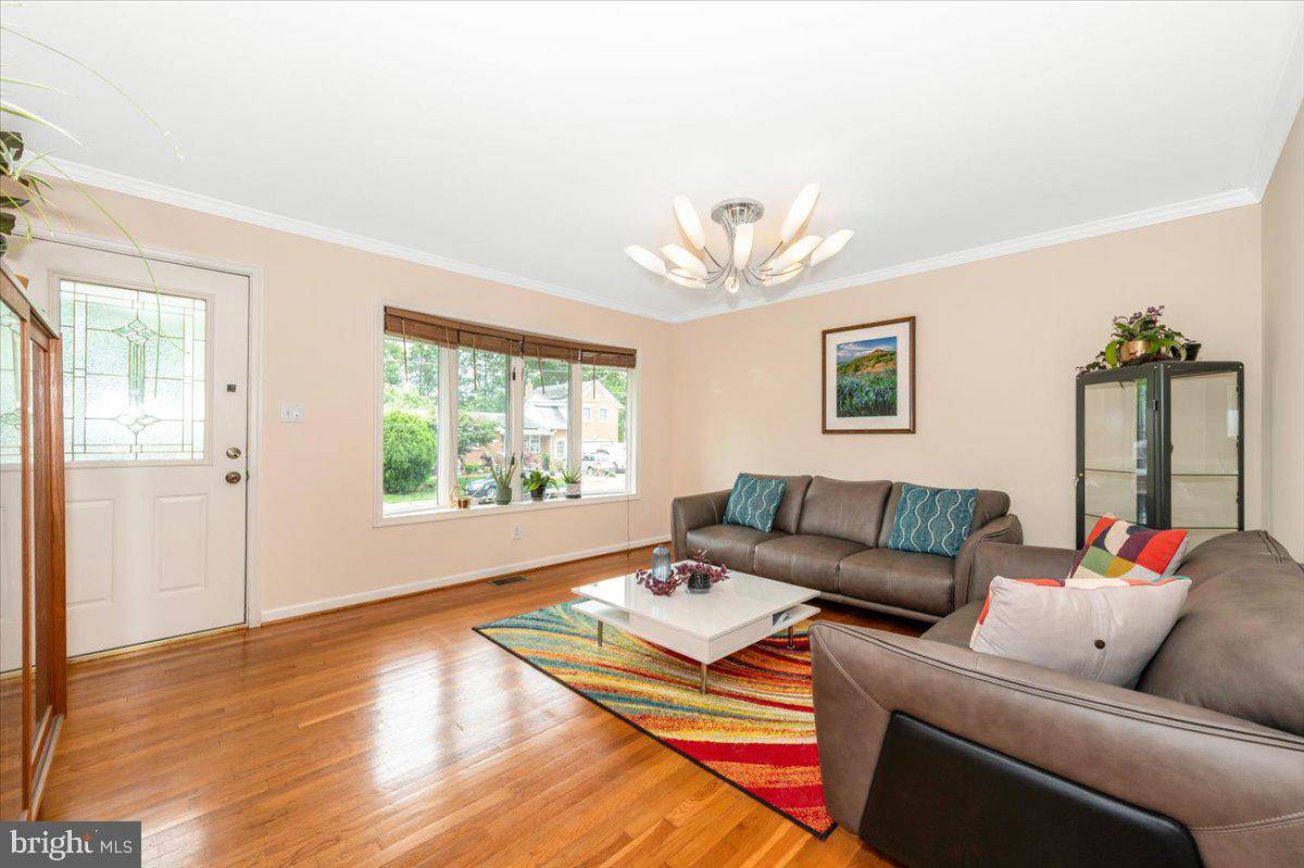 Gaithersburg, MD 20877,222 HUTTON ST