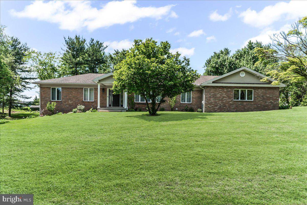 West Grove, PA 19390,5 REDS LN