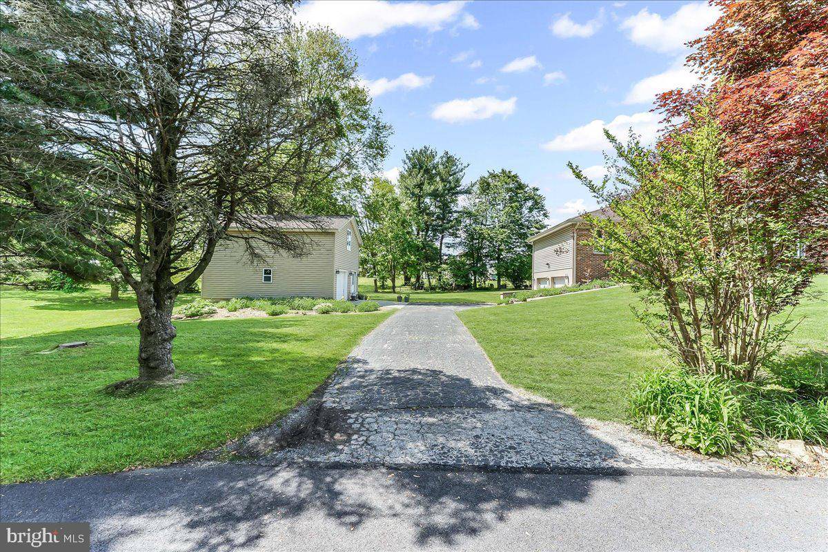 West Grove, PA 19390,5 REDS LN