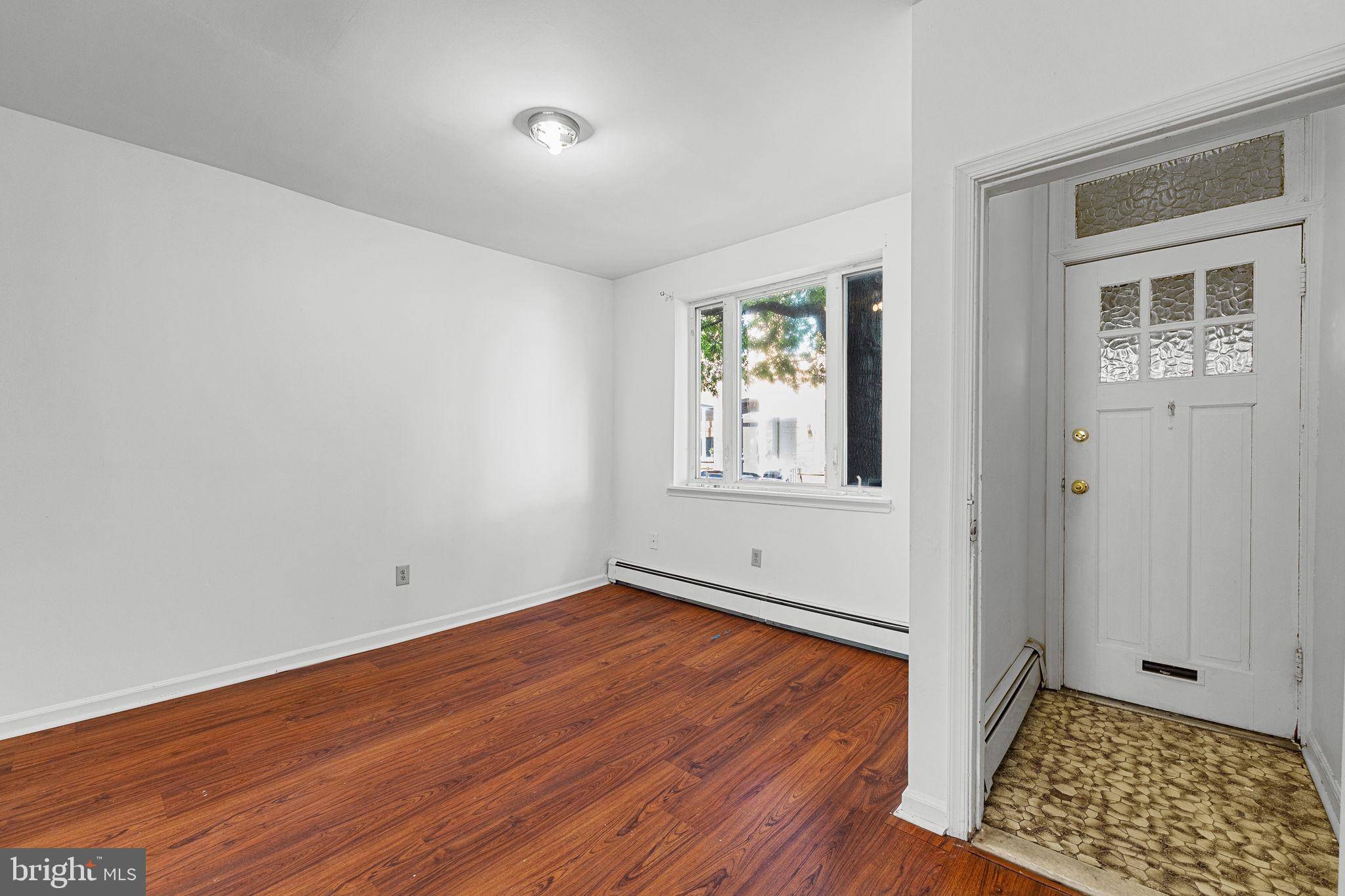 Philadelphia, PA 19148,2419 S WARNOCK ST