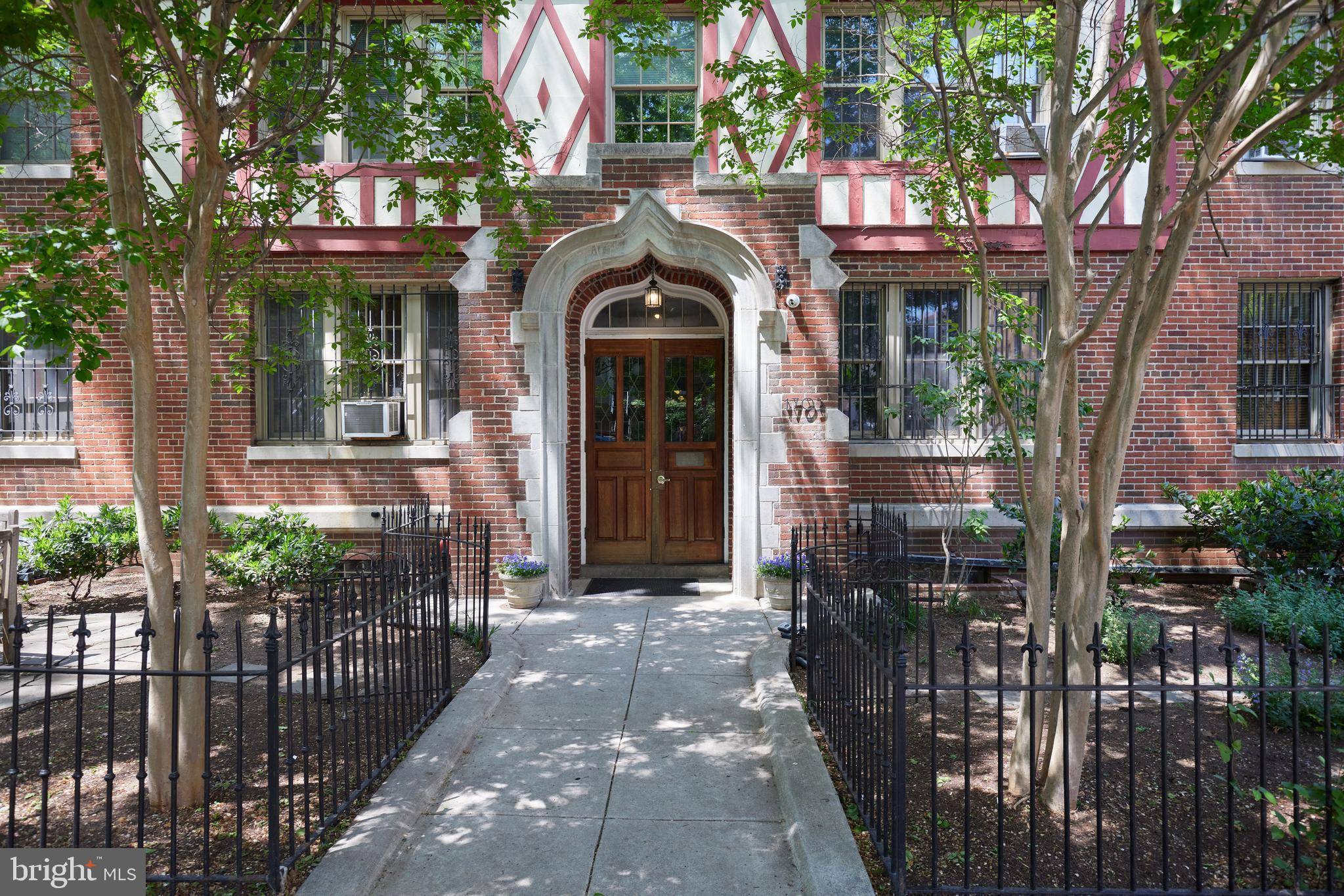 Washington, DC 20009,1705 LANIER PL NW #107