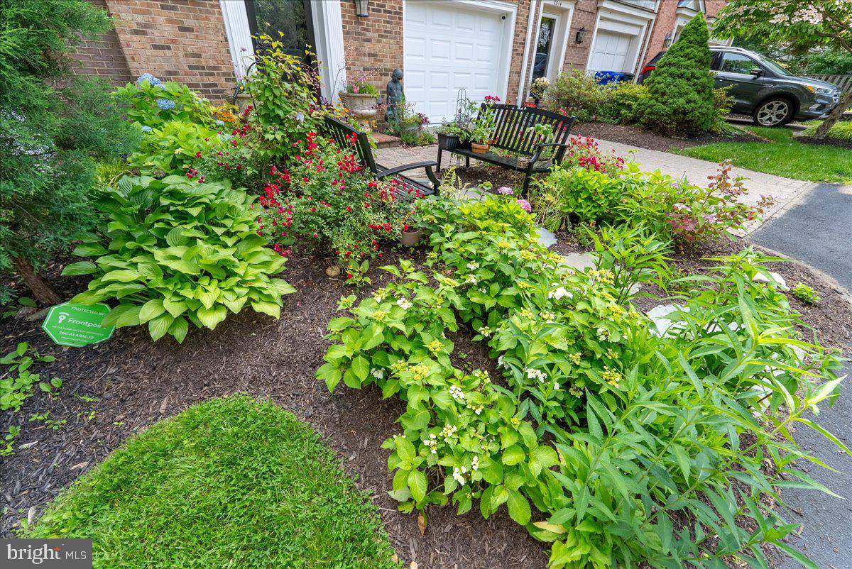 Arlington, VA 22207,2512 N HARRISON ST