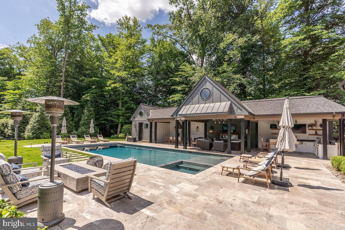 Mclean, VA 22101,6727 LUCY LN