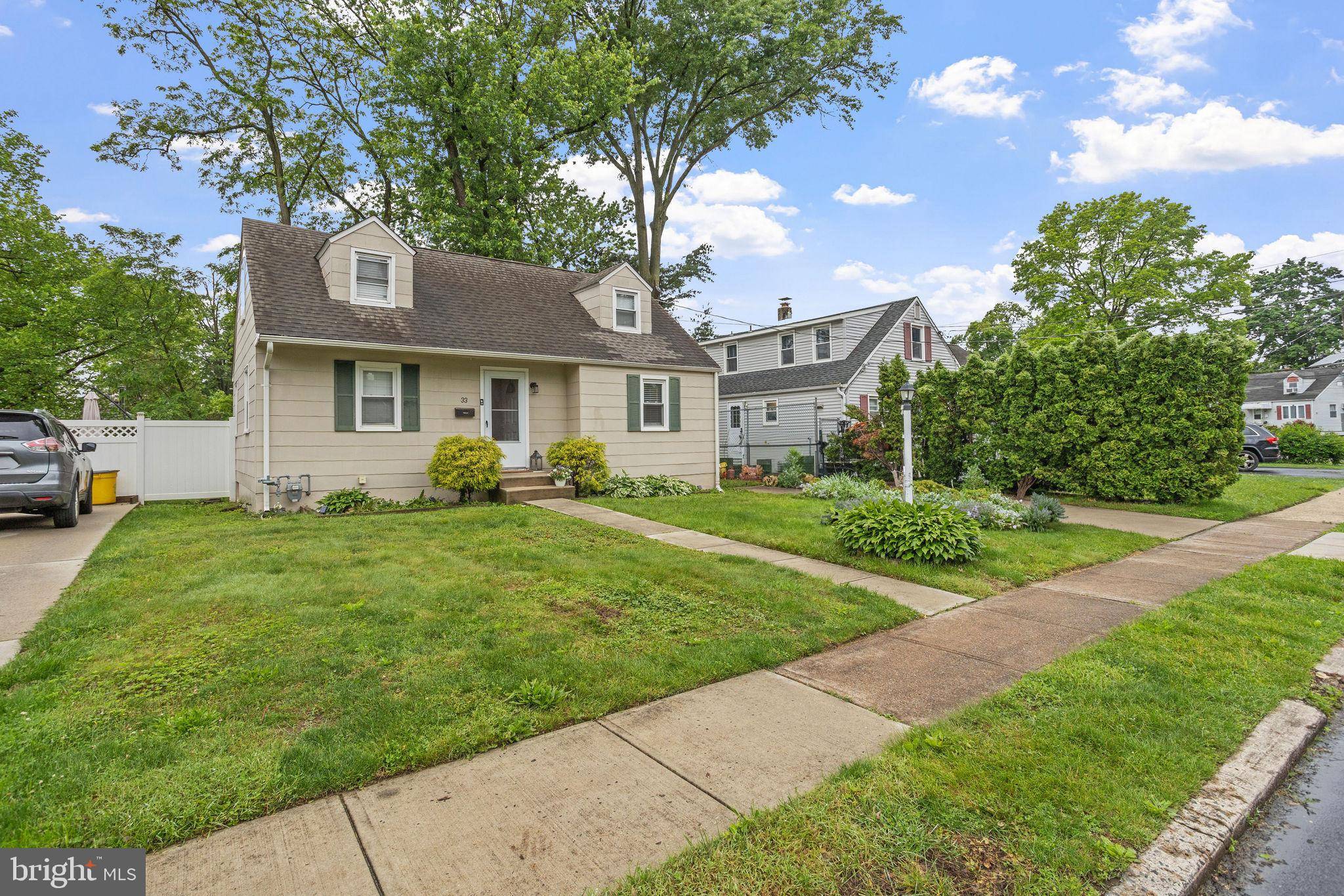 Ewing, NJ 08638,33 PENNWOOD DR