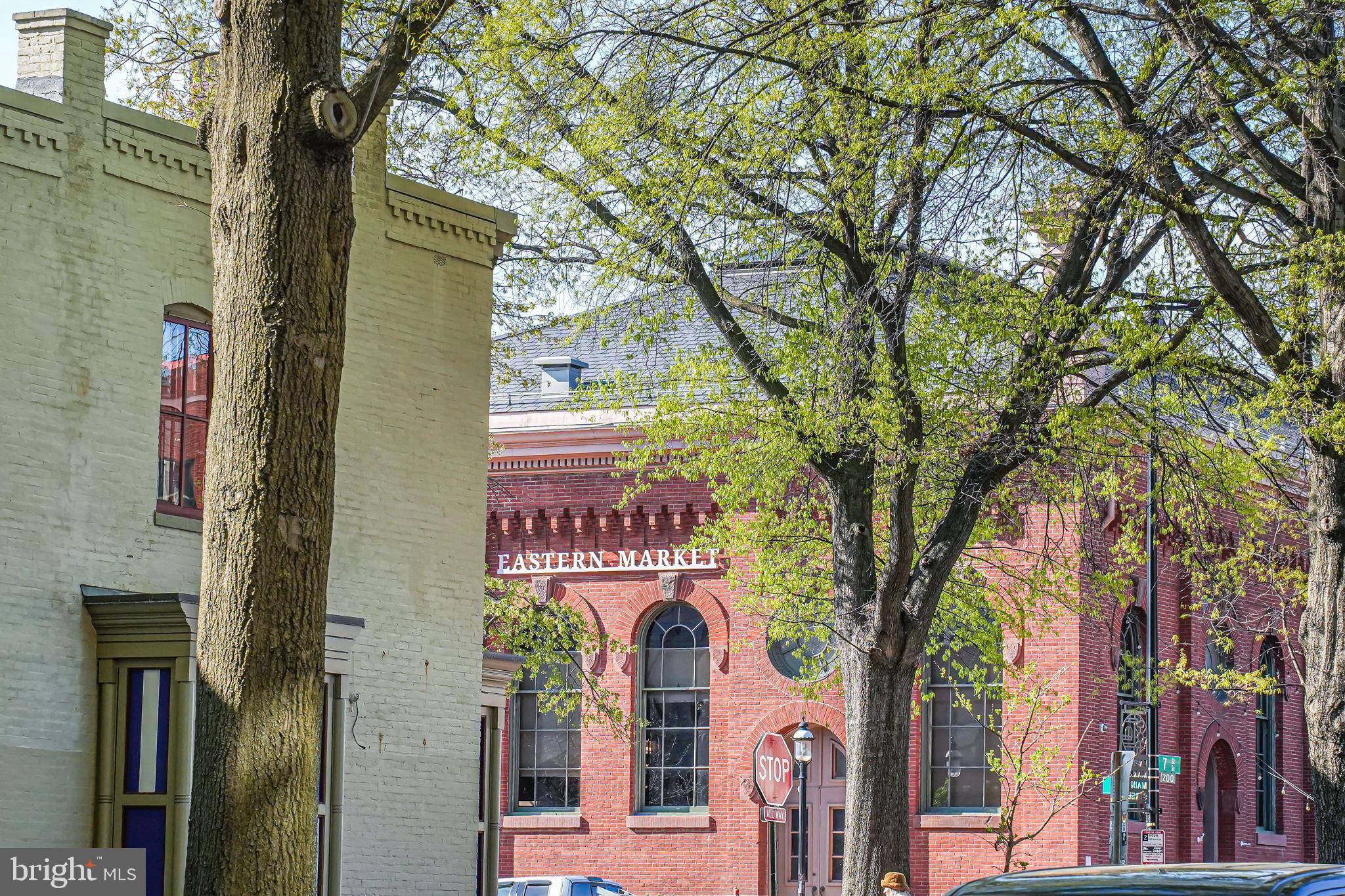 Washington, DC 20003,246 10TH ST SE