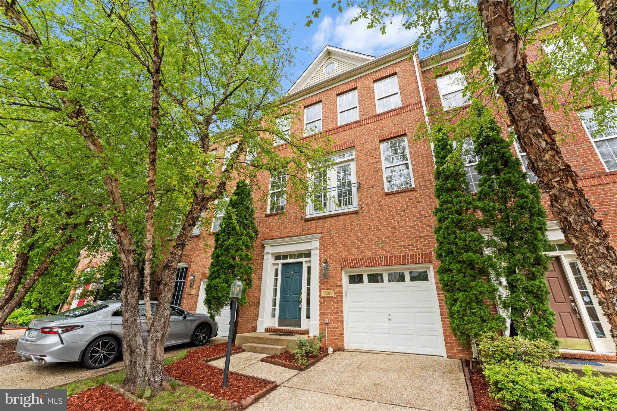 Herndon, VA 20171,13586 BIG BOULDER RD