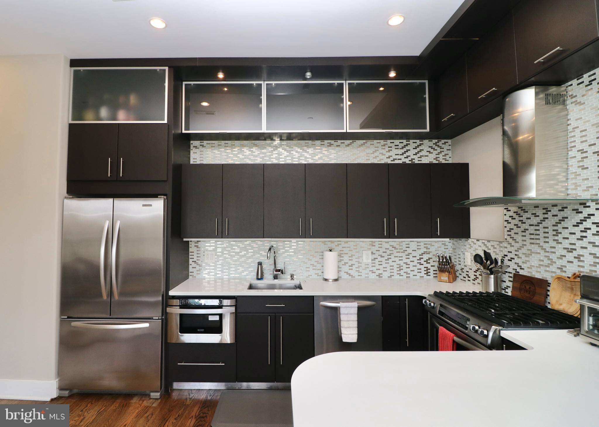 Philadelphia, PA 19147,1233-35 BAINBRIDGE ST #H