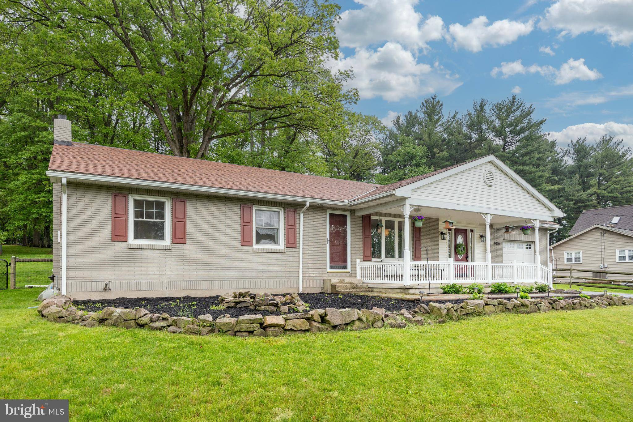Morgantown, PA 19543,4466 N TWIN VALLEY RD