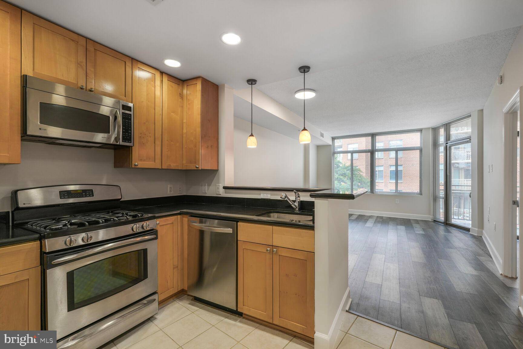 Arlington, VA 22202,3600 S GLEBE RD #427W