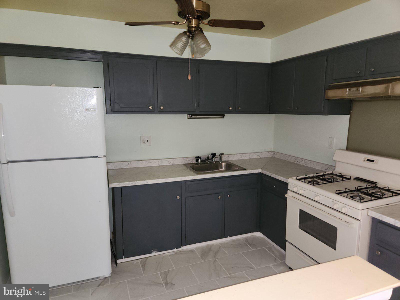 Philadelphia, PA 19153,2738 ISLAND AVE