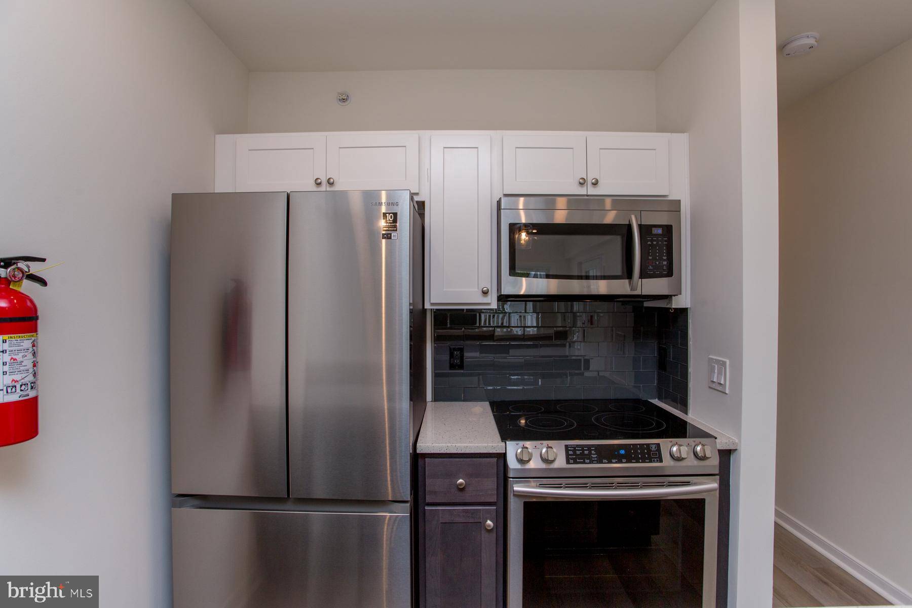 Lambertville, NJ 08530,41E BRIDGE ST