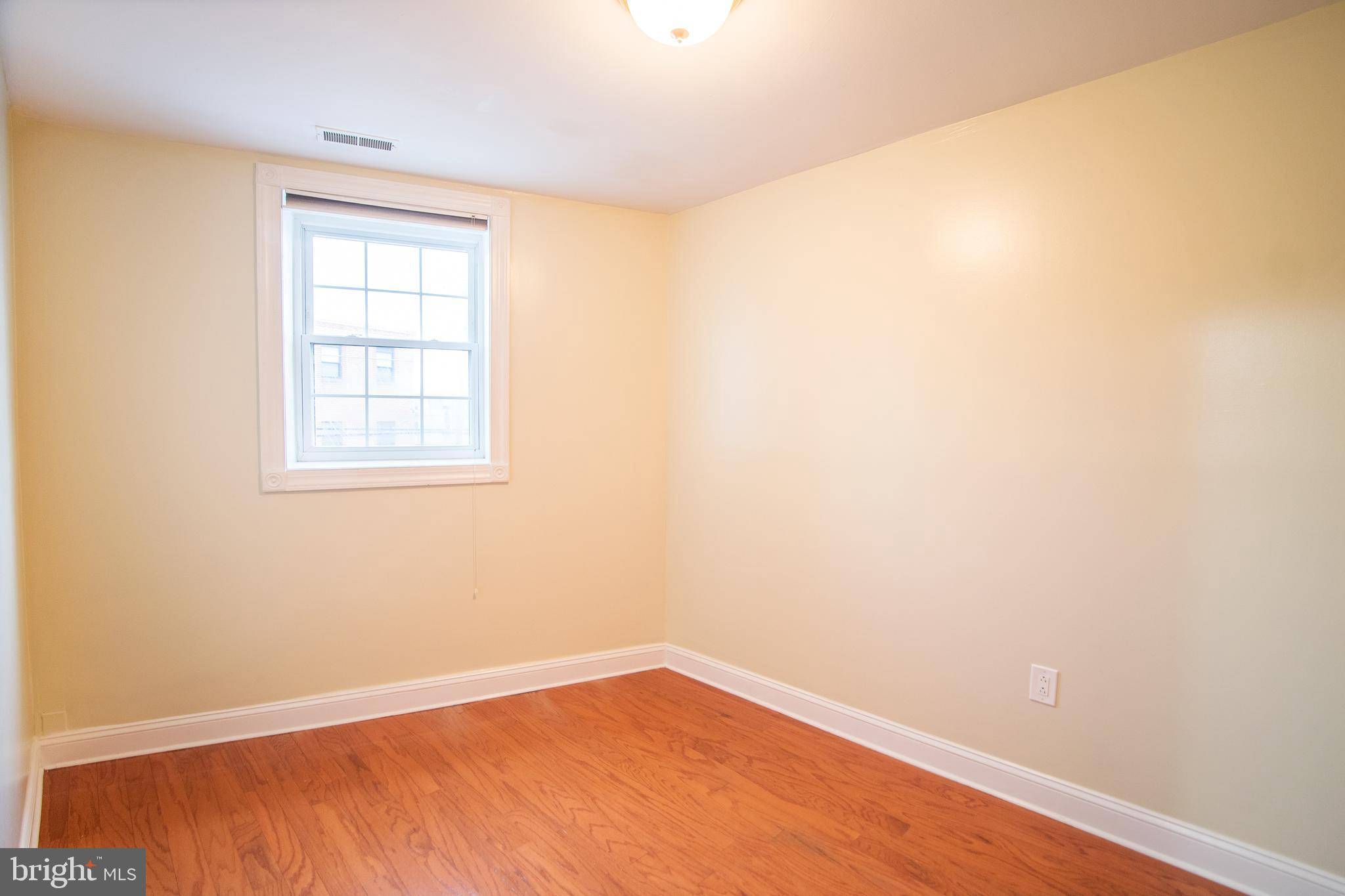 Philadelphia, PA 19147,1124 E PASSYUNK AVE #UNIT 3