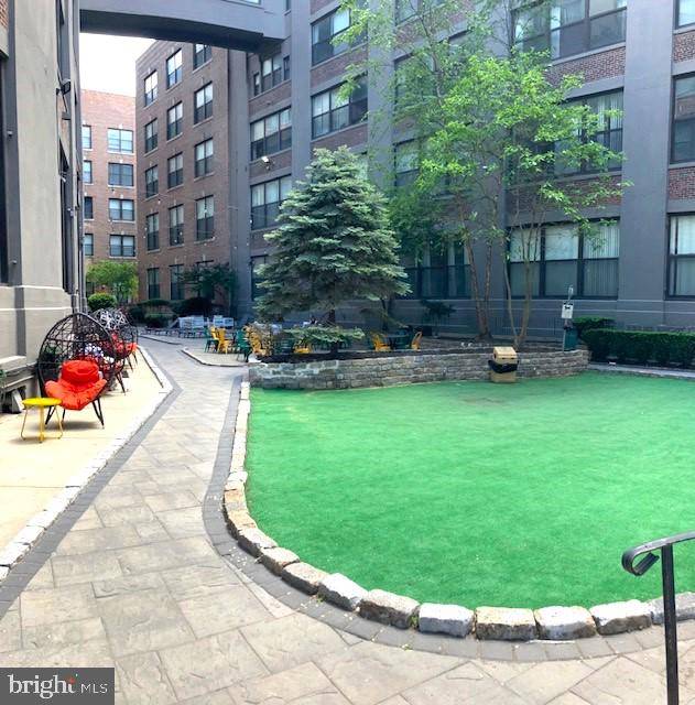 Philadelphia, PA 19146,1100 S BROAD ST #412C