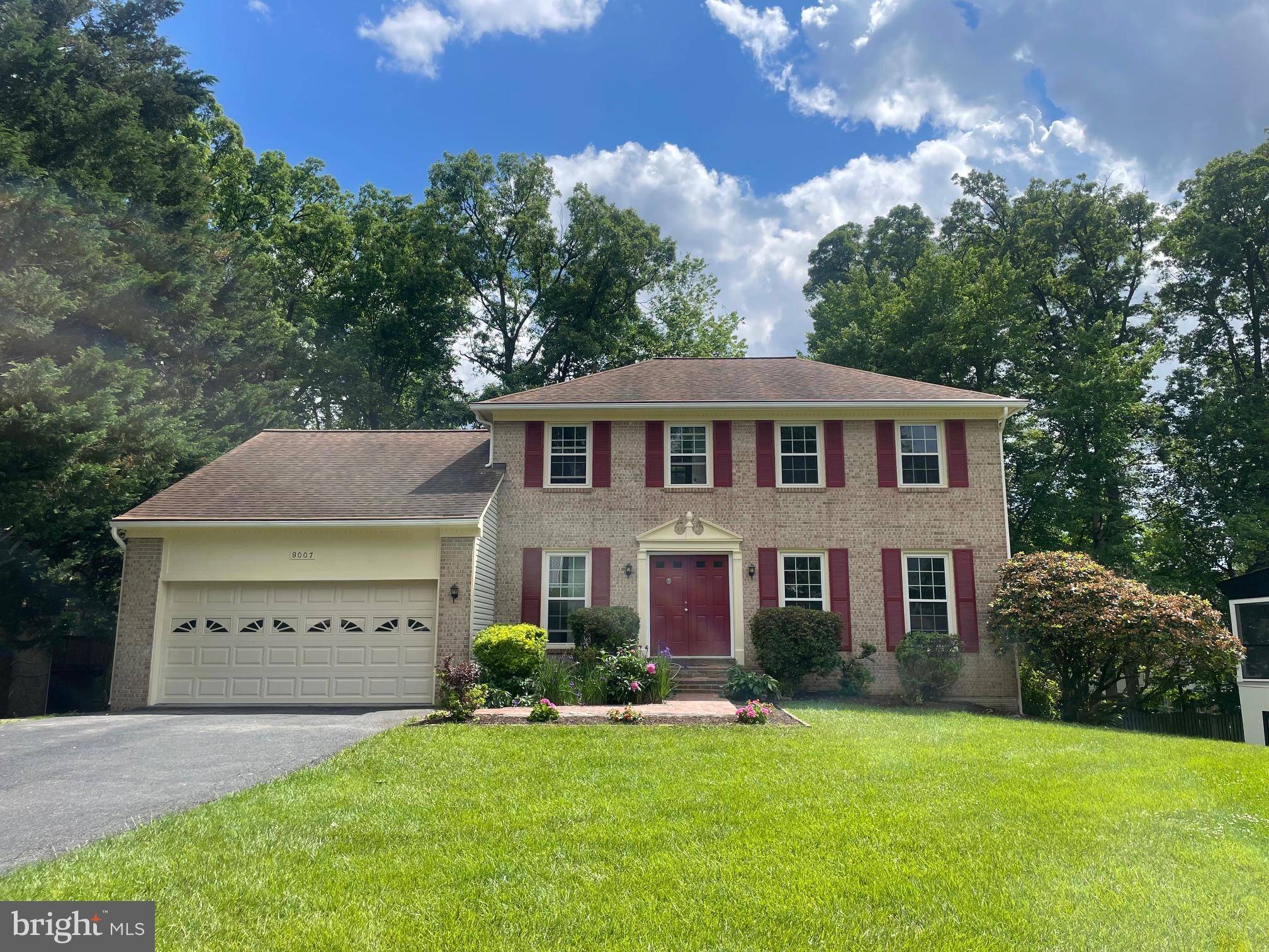 Dunn Loring, VA 22027,8007 SANDBURG CT