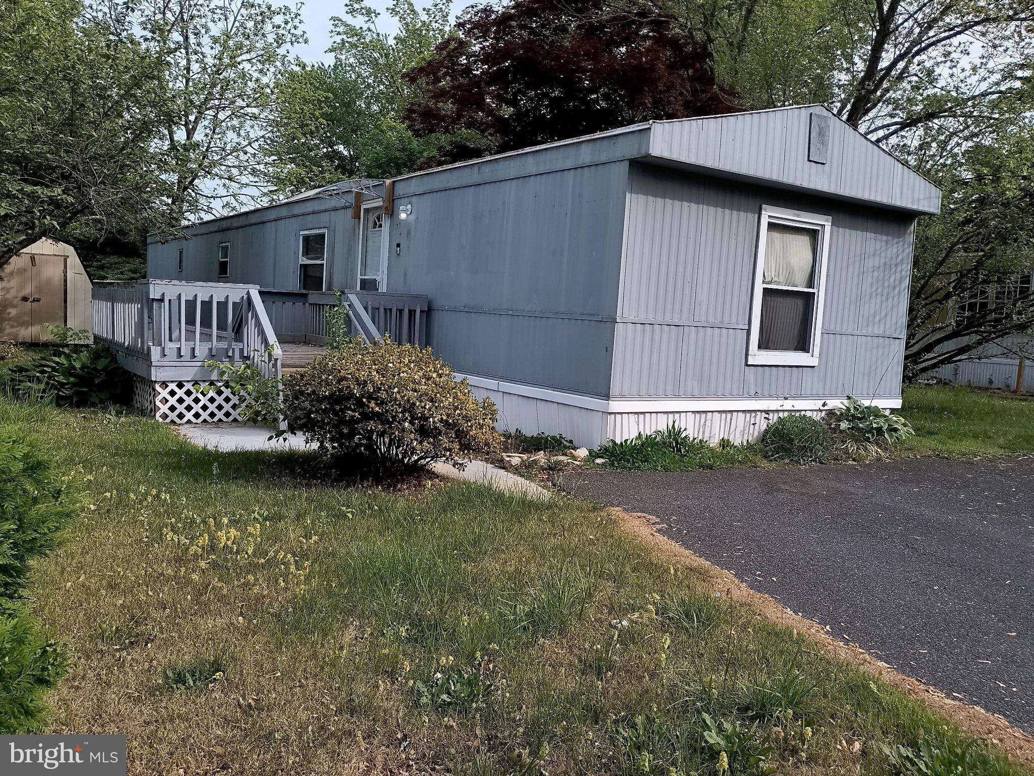 Williamstown, NJ 08094,226 TRUMAN AVE
