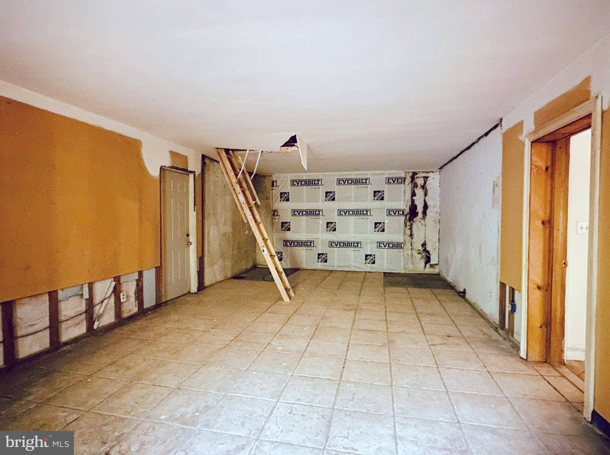 Monroe Township, NJ 08831,63 TEXAS RD
