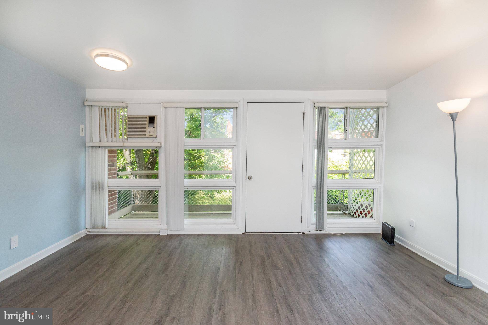Hyattsville, MD 20783,7402 18TH AVE #206