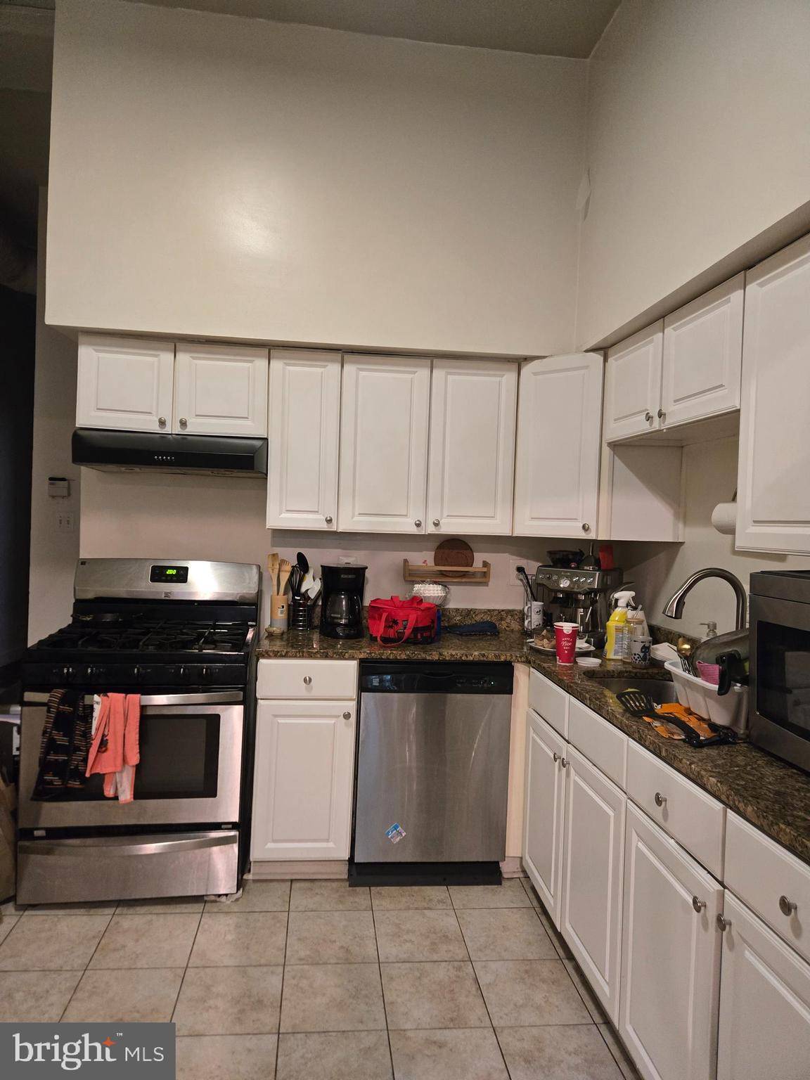 Philadelphia, PA 19107,1304 WALNUT ST #2