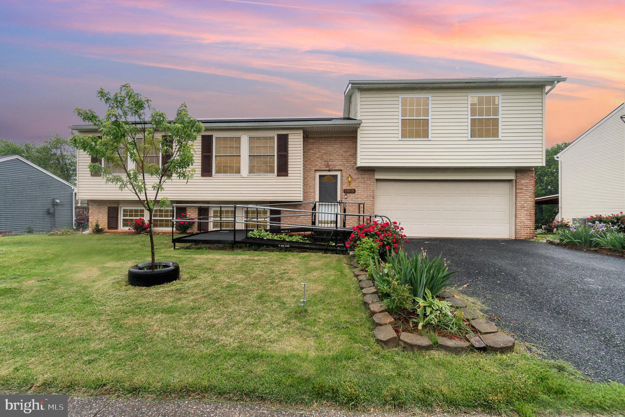 Harrisburg, PA 17111,4818 TAMAR DR
