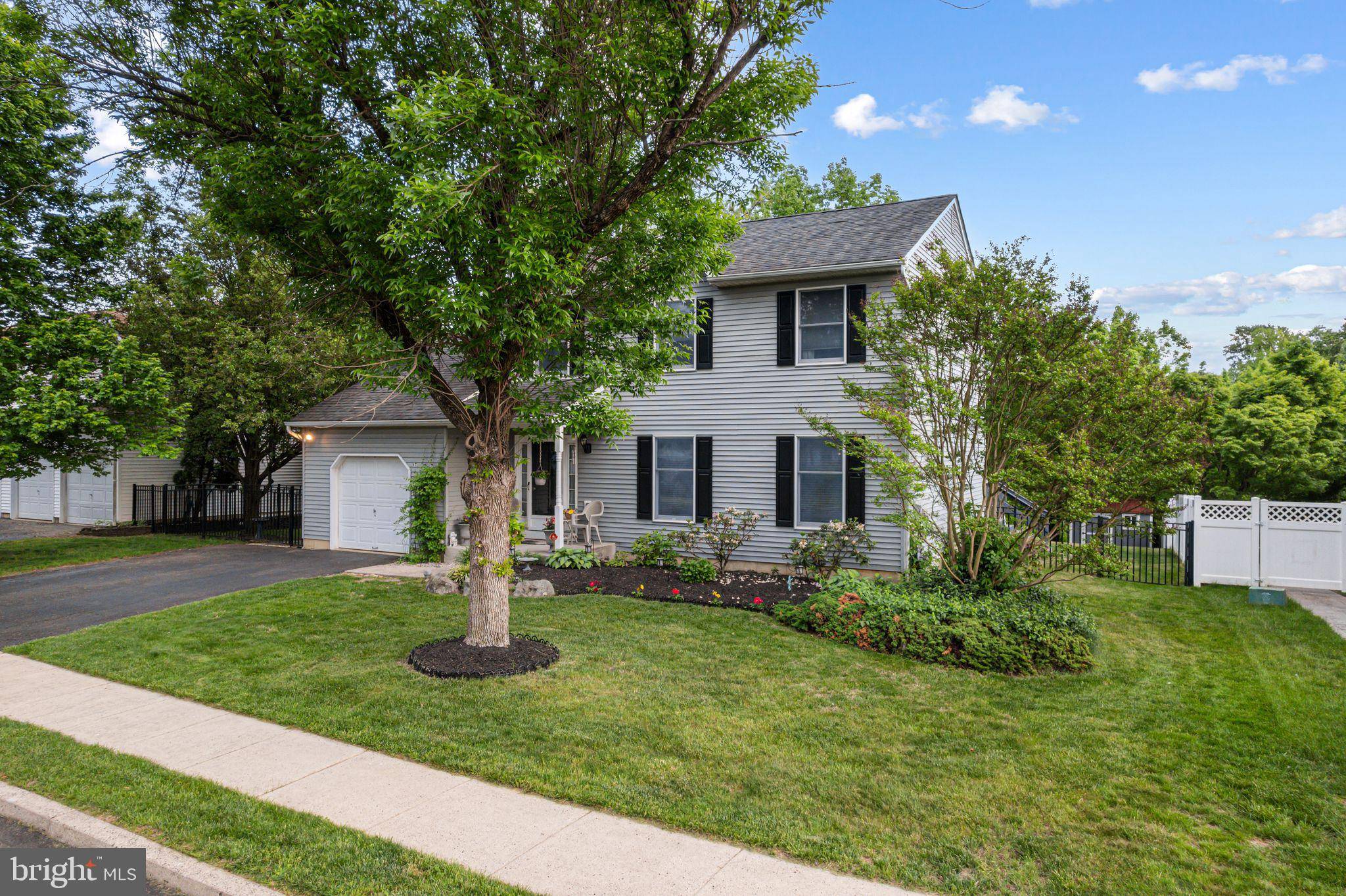 Langhorne, PA 19047,617 HIGHPOINTE CIR