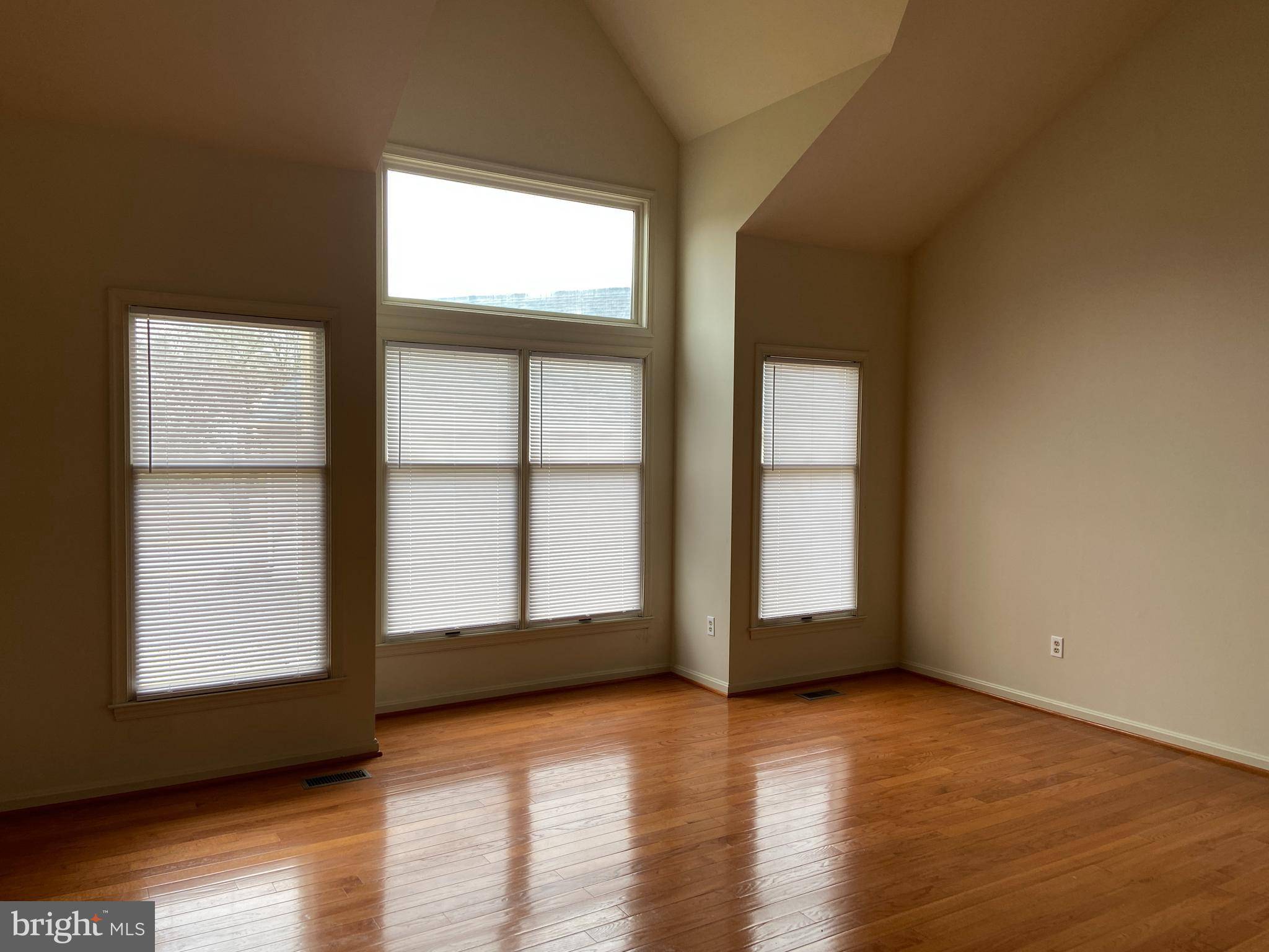 Ellicott City, MD 21042,10225 CLUBHOUSE CT