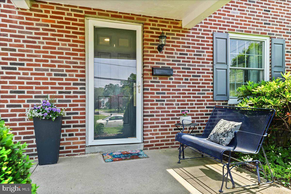 Havertown, PA 19083,161 W HILLCREST AVE