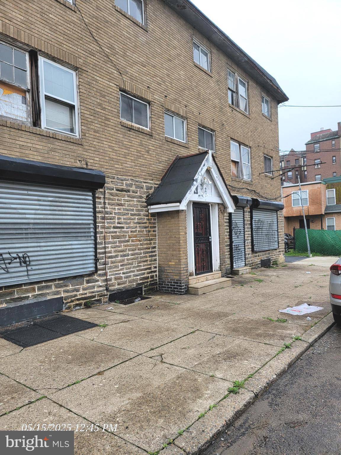 Philadelphia, PA 19141,1450 W GRANGE AVE