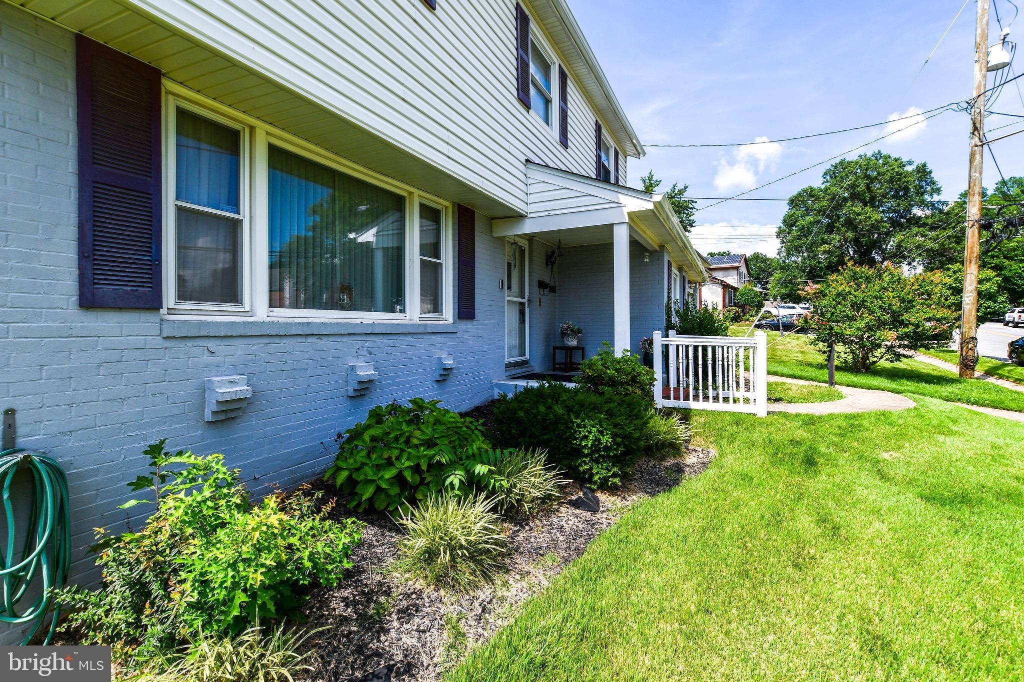 Lanham, MD 20706,6936 LAMONT DR