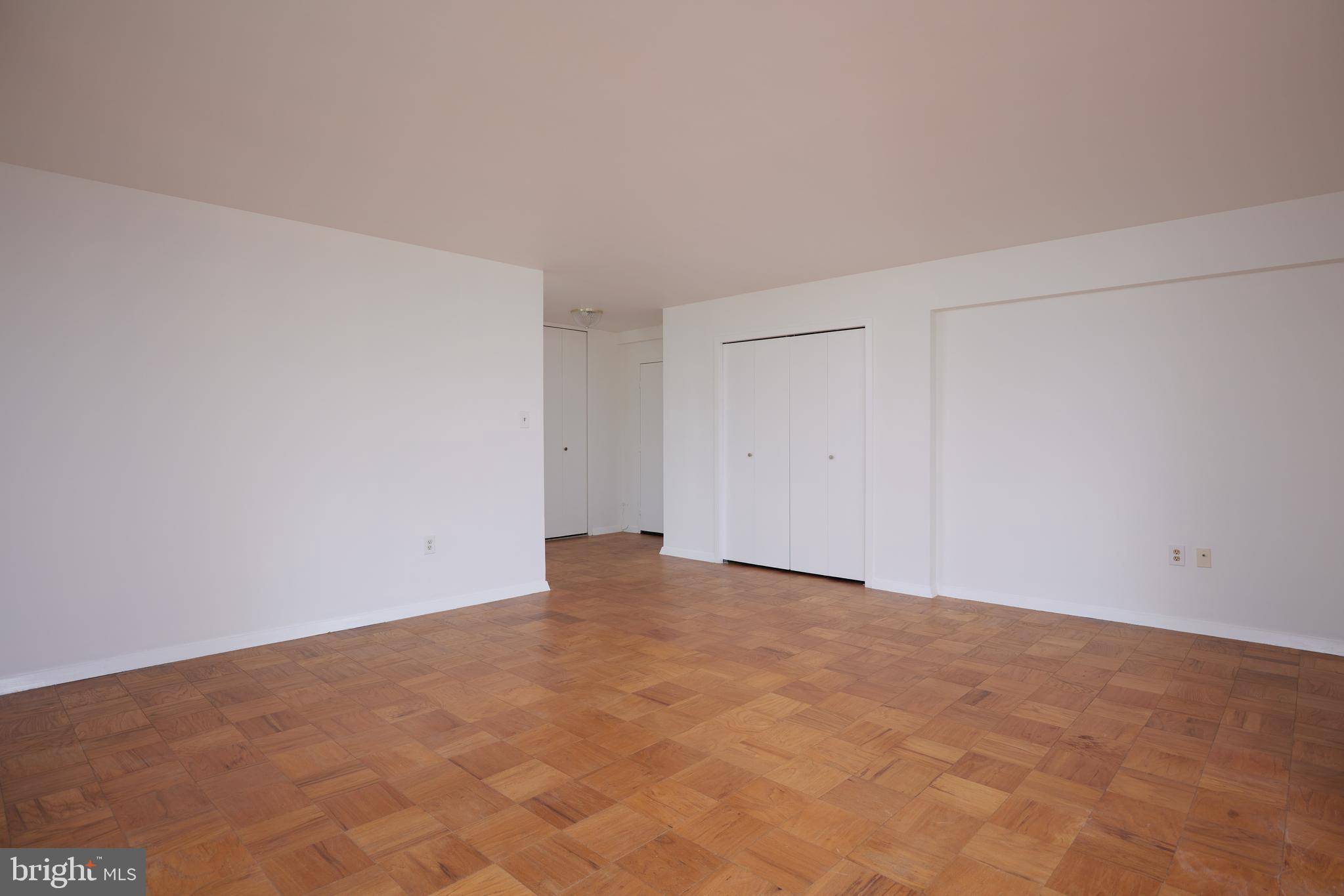 Washington, DC 20015,5410 CONNECTICUT AVE NW #717