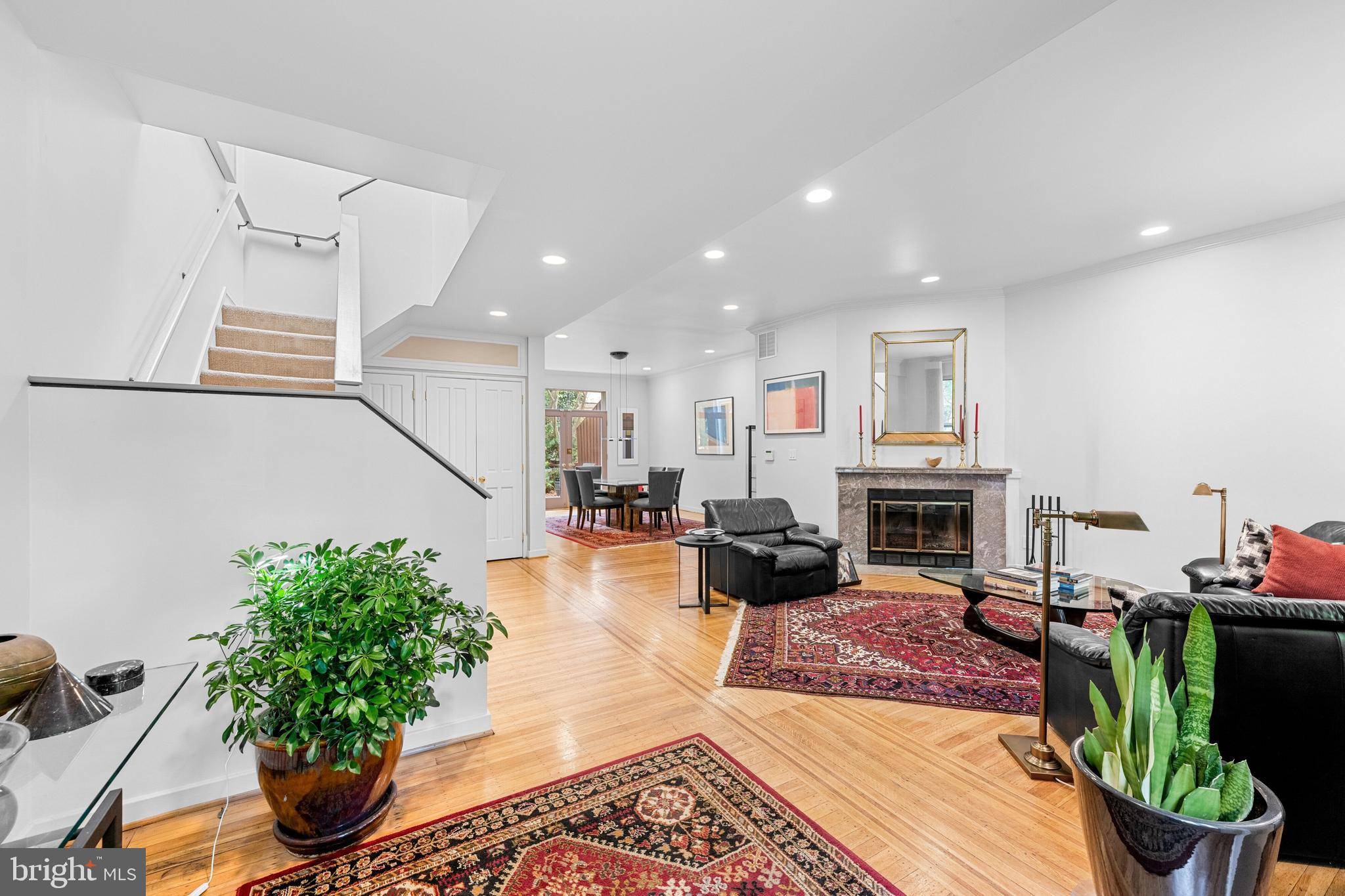 Washington, DC 20009,2317 20TH ST NW