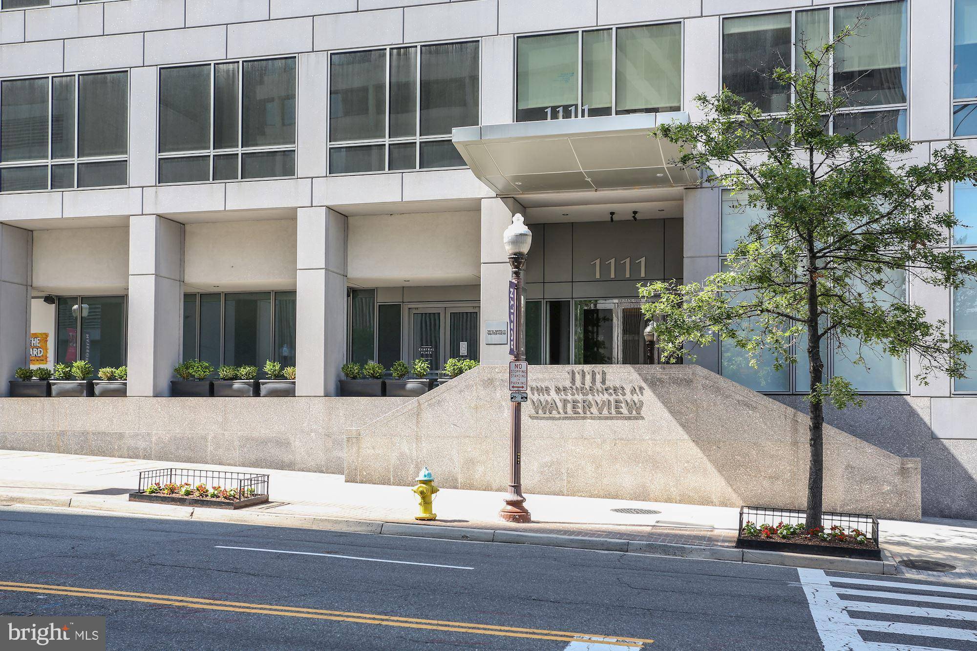 Arlington, VA 22209,1111 19TH ST N #1703