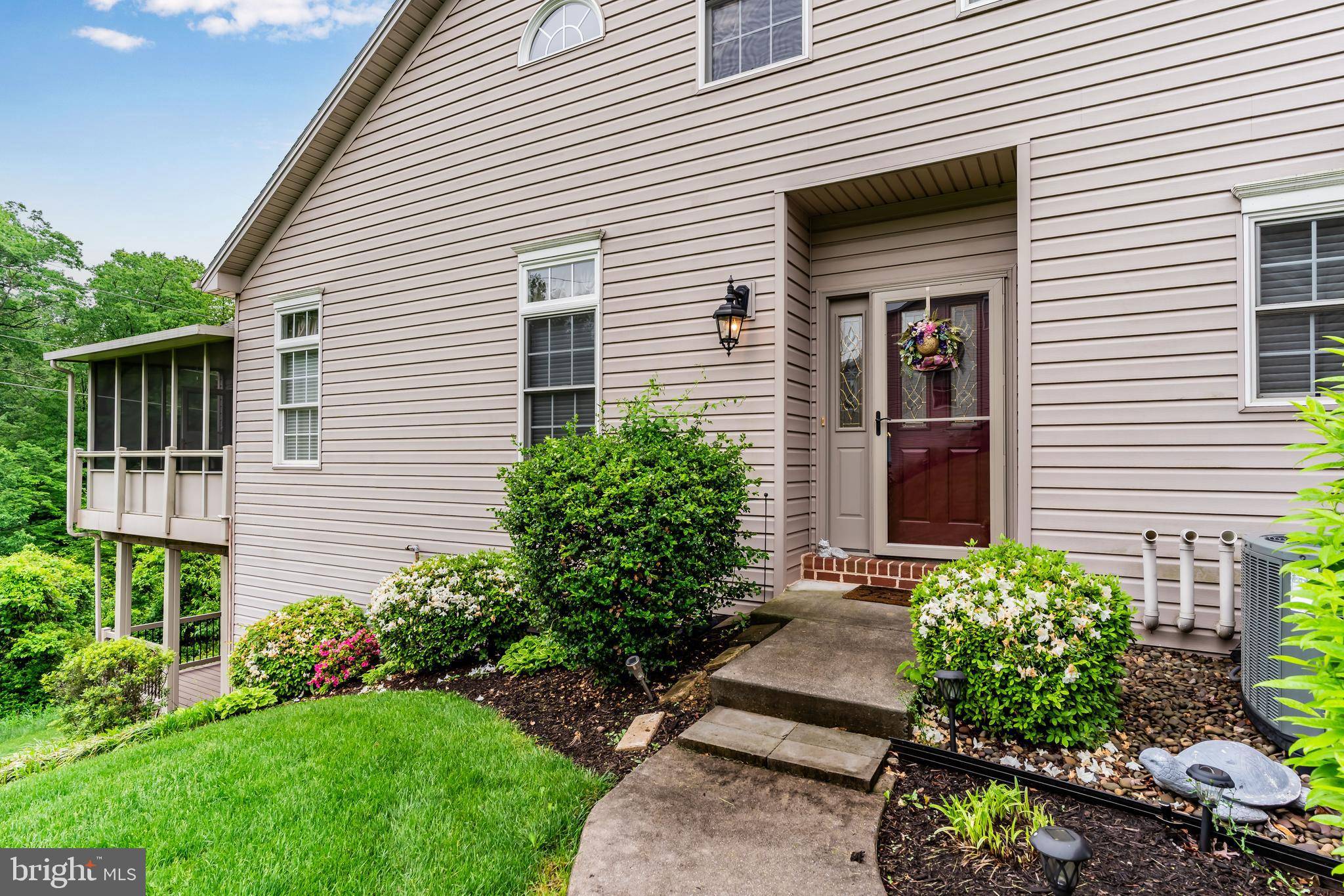New Cumberland, PA 17070,142 RED HAVEN RD