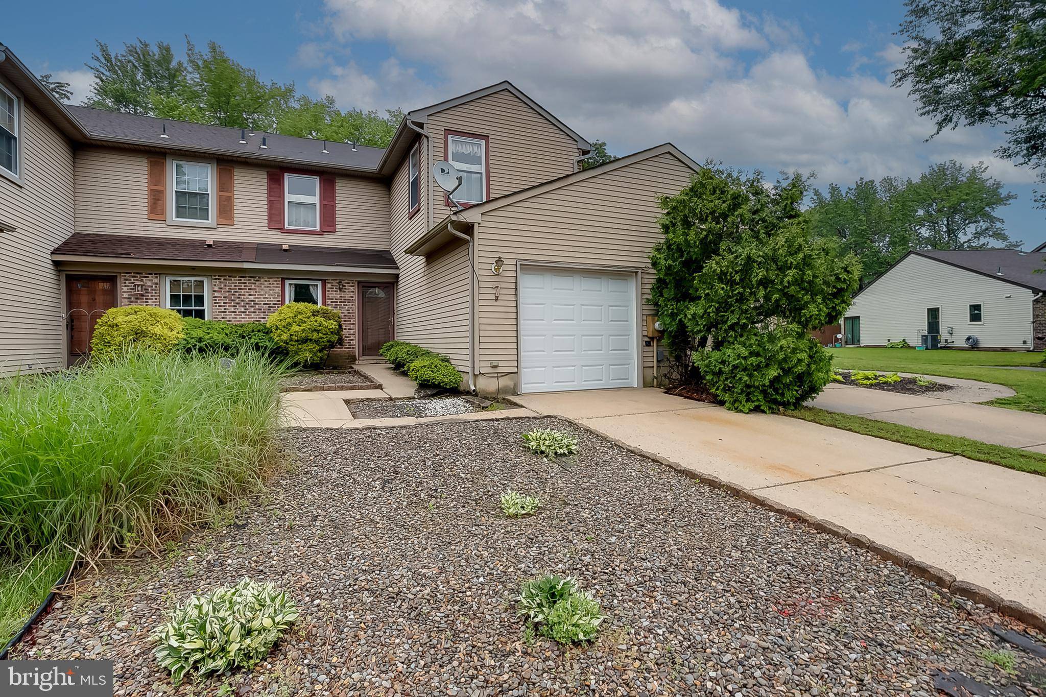 Mount Laurel, NJ 08054,7 E OLEANDER DR