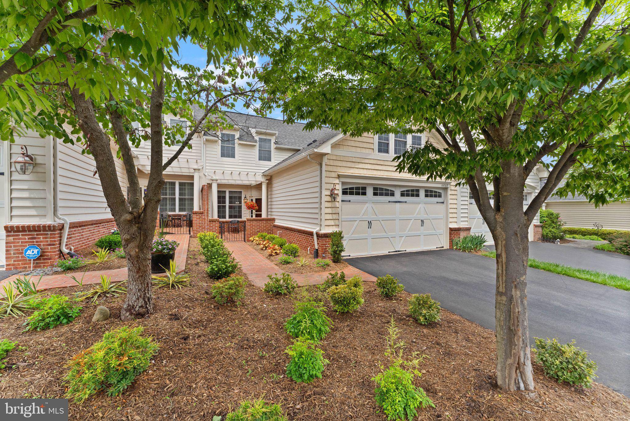 Ashburn, VA 20147,44360 OAKMONT MANOR SQ