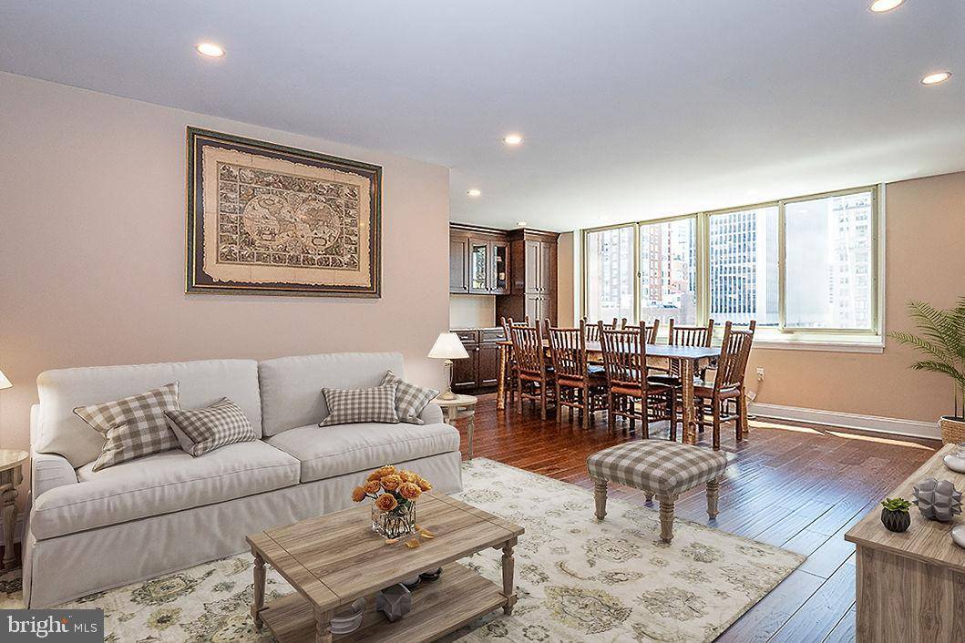 Philadelphia, PA 19103,1919 CHESTNUT ST #807