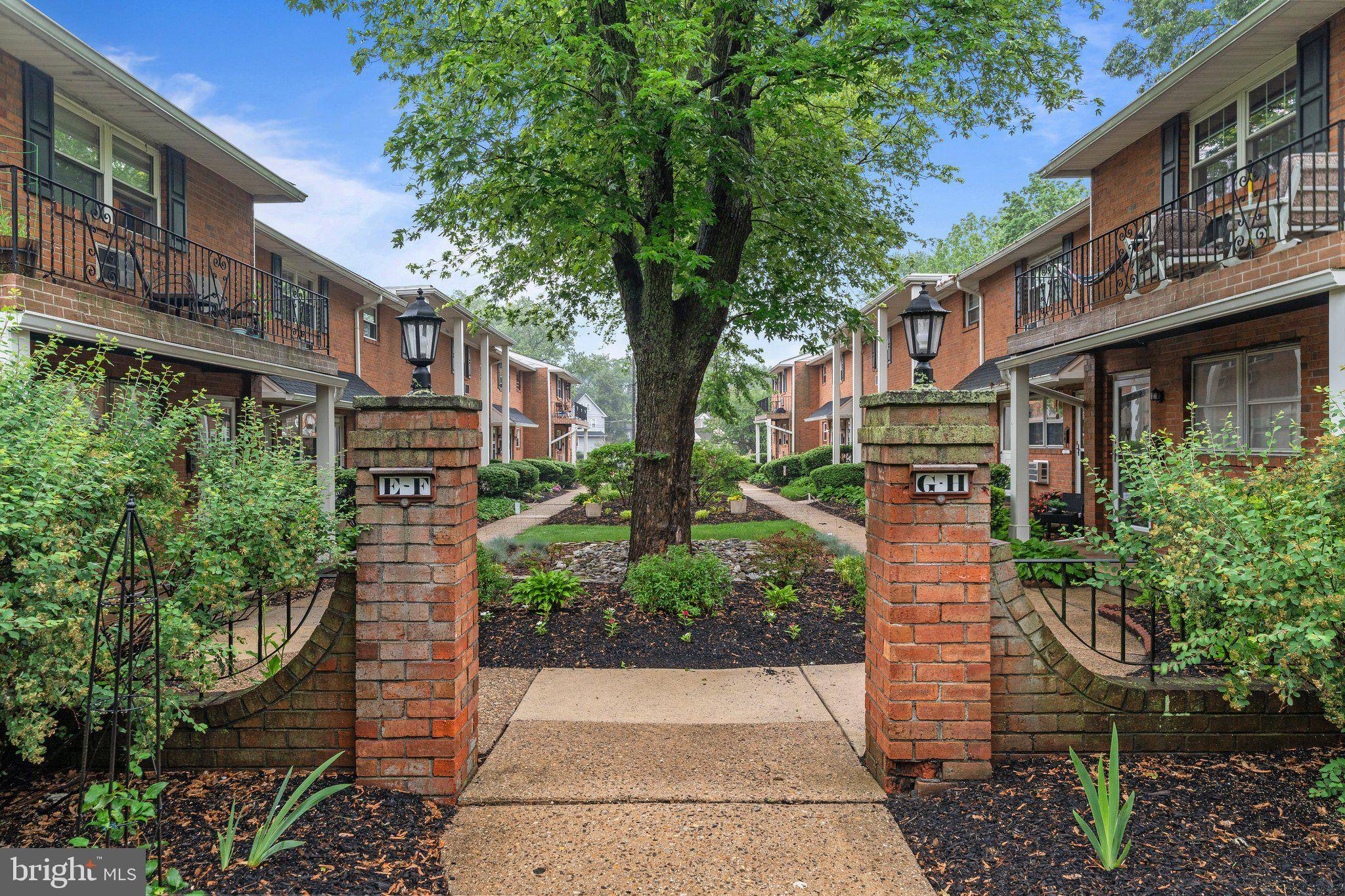 Collingswood, NJ 08108,340 WOODLAWN TER