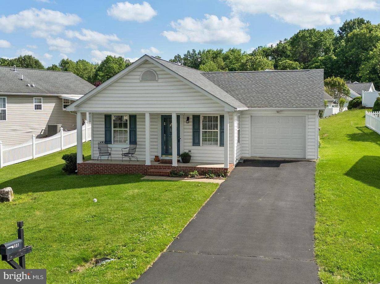 Martinsburg, WV 25401,401 ARTISAN WAY