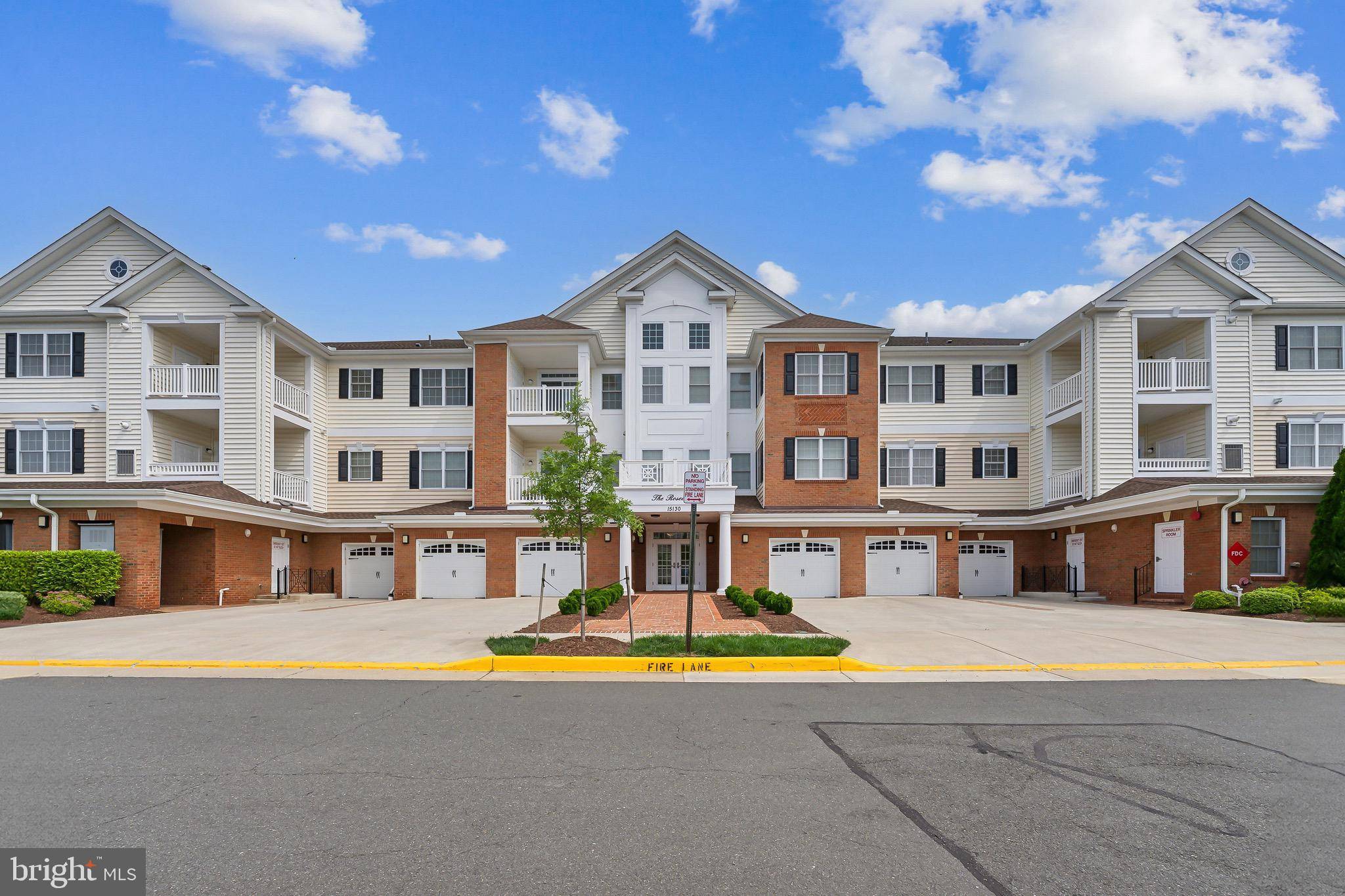 Haymarket, VA 20169,15130 HEATHER MILL LN. #402