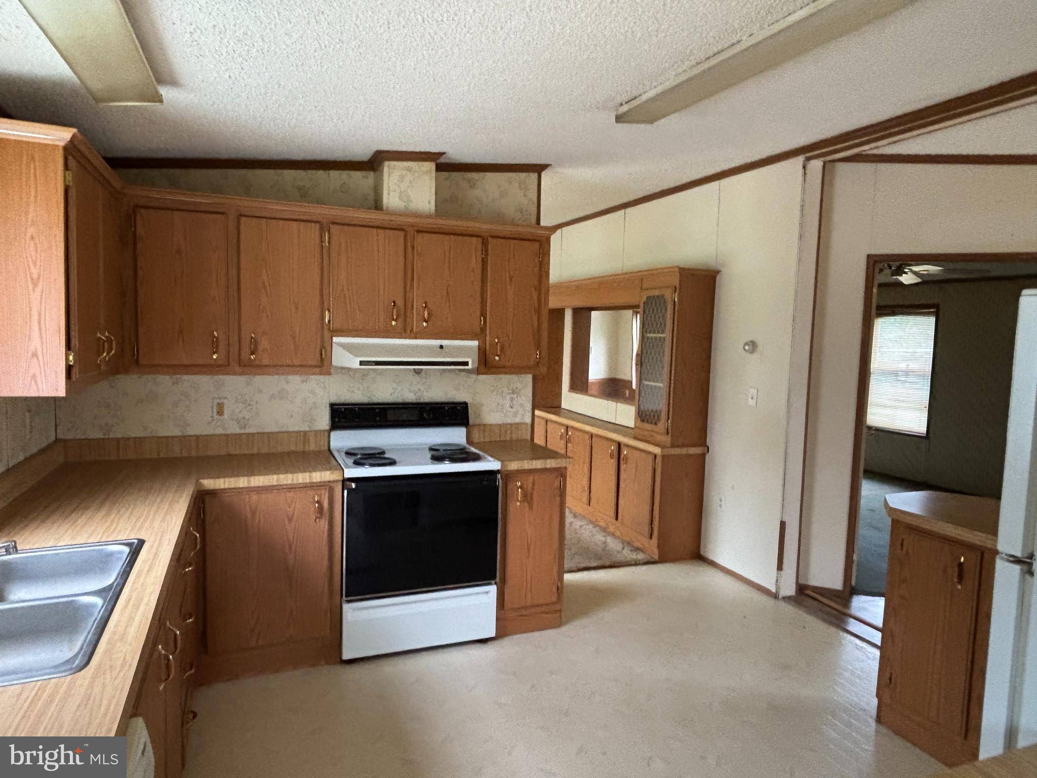 Wernersville, PA 19565,15 REBECCA ST