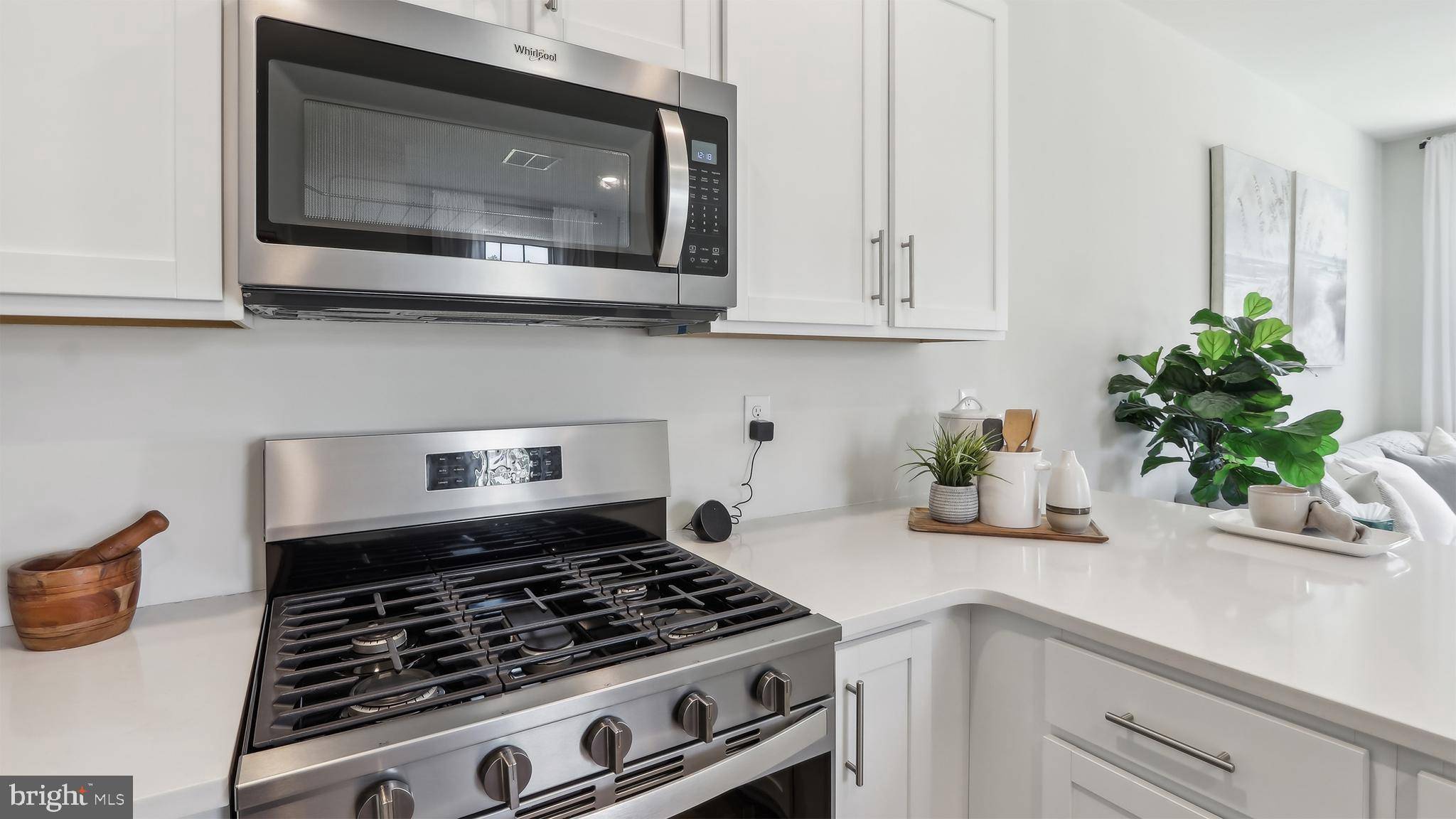 Egg Harbor Township, NJ 08234,220 HERMOSA DR