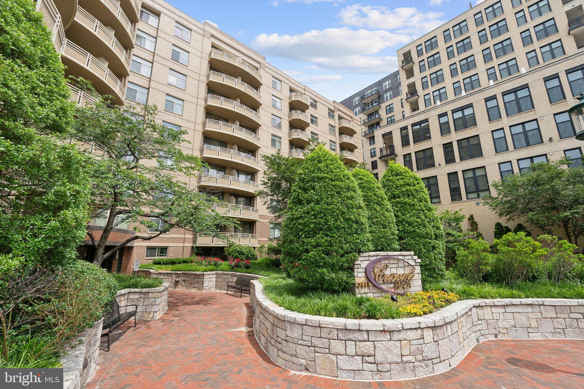 Bethesda, MD 20815,7111 WOODMONT AVE #316